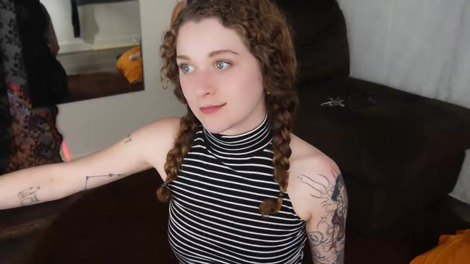 Gallery image thumbnail from peachyqueen's myfreecams stream on, 09/11/2026, 23:08 image 13 of 20