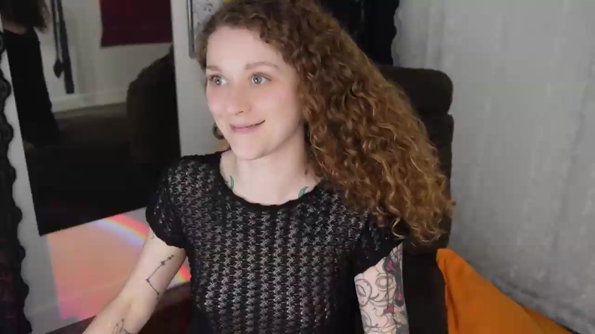 Gallery image thumbnail from peachyqueen's myfreecams stream on, 09/15/2026, 23:49 image 19 of 20