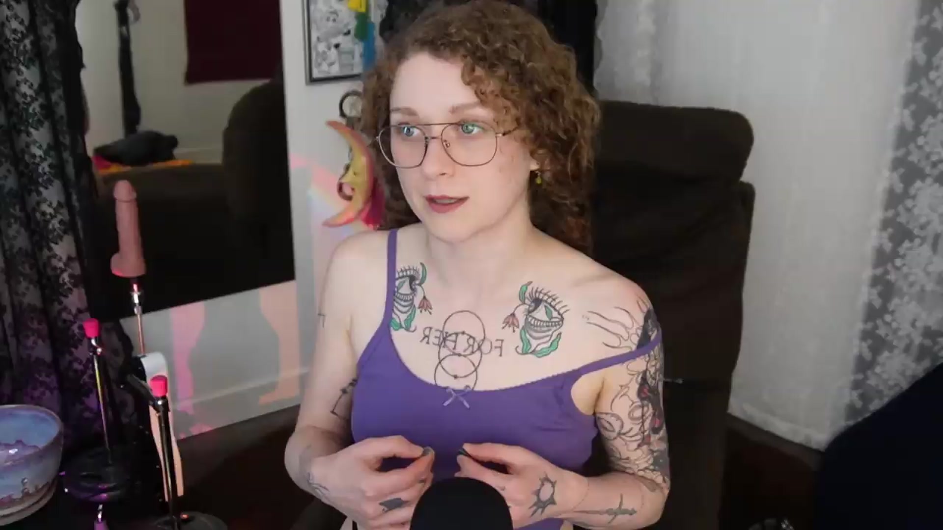Gallery image thumbnail from peachyqueen's myfreecams stream on, 09/16/2026, 23:27 image 9 of 20