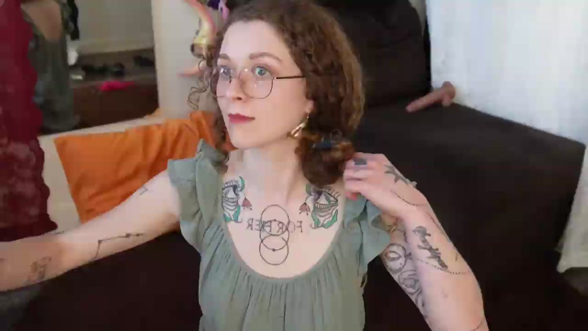 Gallery image thumbnail from peachyqueen's myfreecams stream on, 09/18/2026, 24:01 image 9 of 20