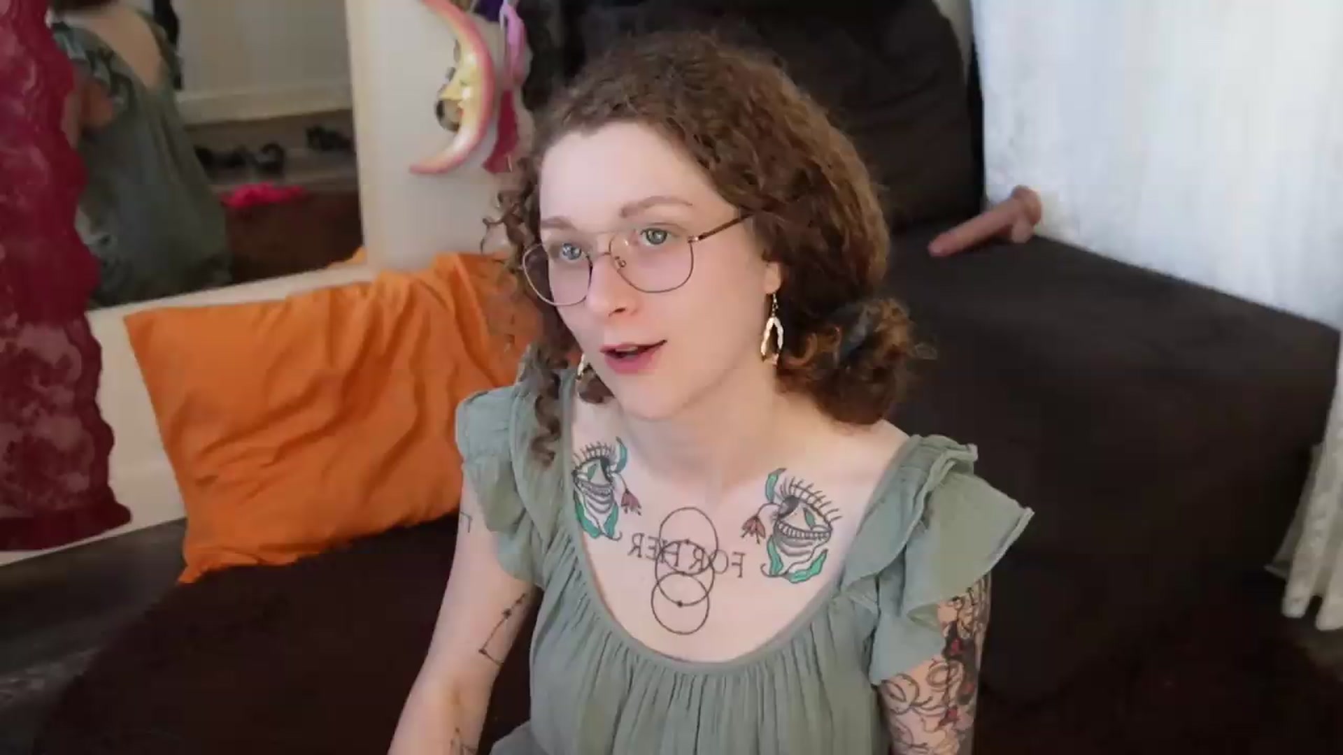 Gallery image thumbnail from peachyqueen's myfreecams stream on, 09/18/2026, 24:01 image 11 of 20