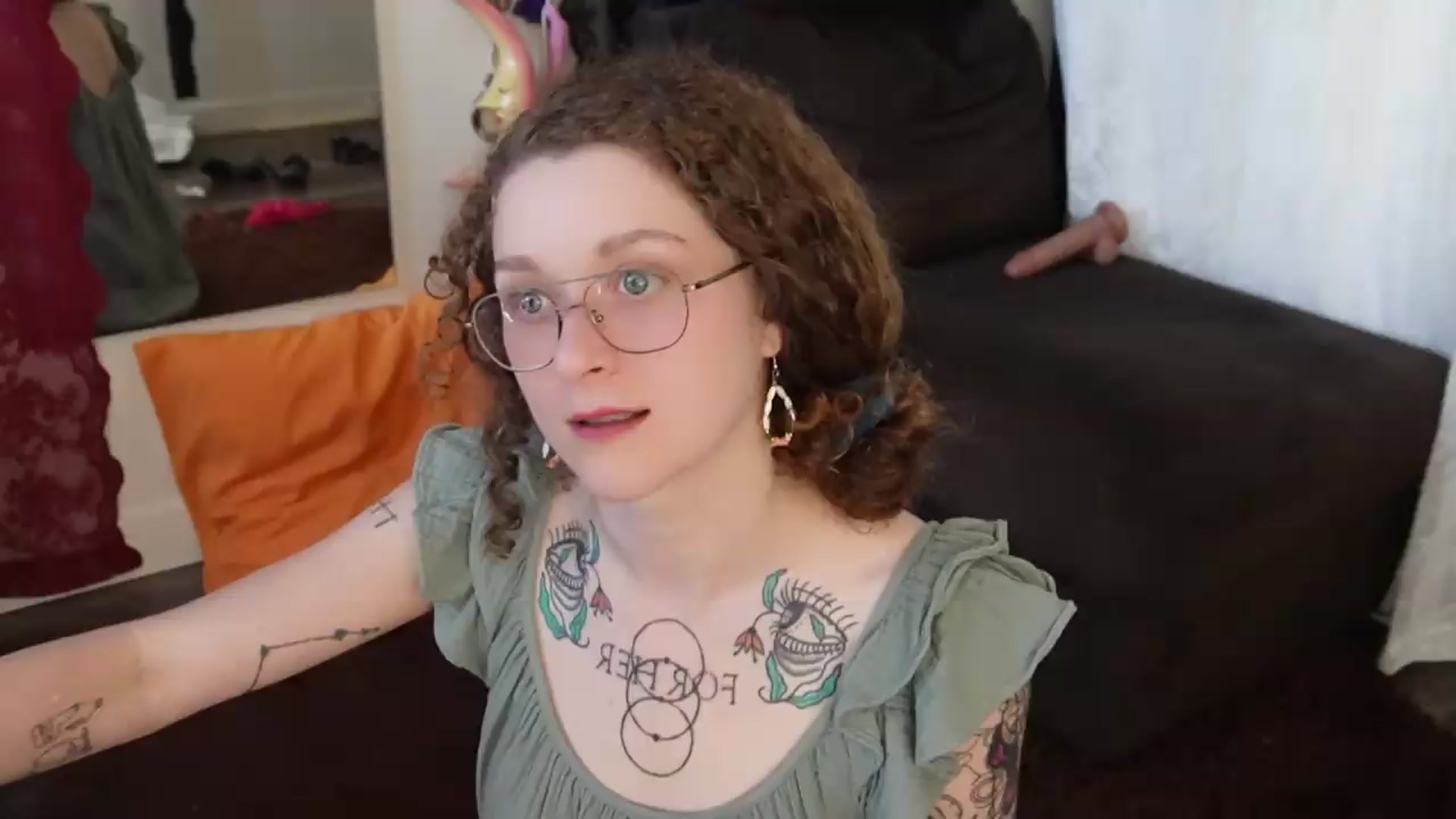 Gallery image thumbnail from peachyqueen's myfreecams stream on, 09/18/2026, 24:01 image 8 of 20