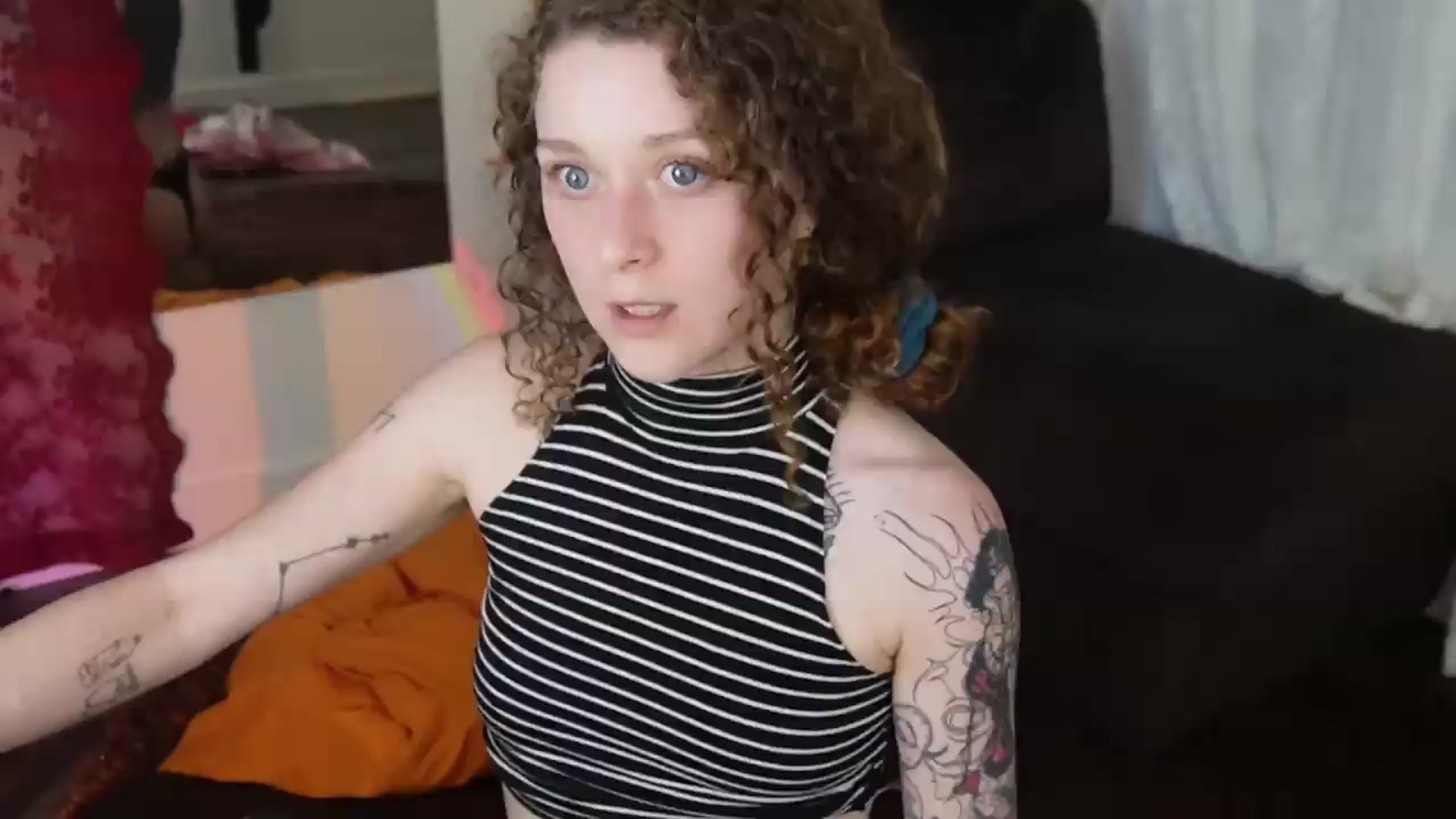 Gallery image thumbnail from peachyqueen's myfreecams stream on, 09/21/2026, 02:07 image 14 of 20