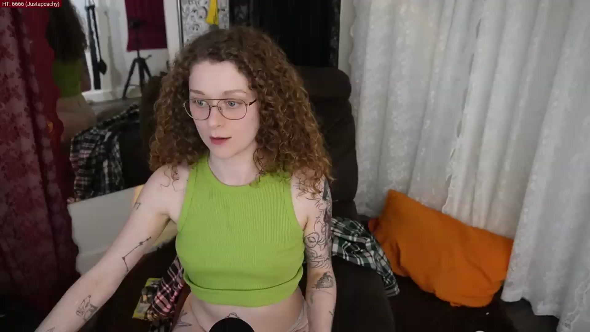 Gallery image thumbnail from peachyqueen's myfreecams stream on, 09/23/2026, 03:08 image 4 of 20
