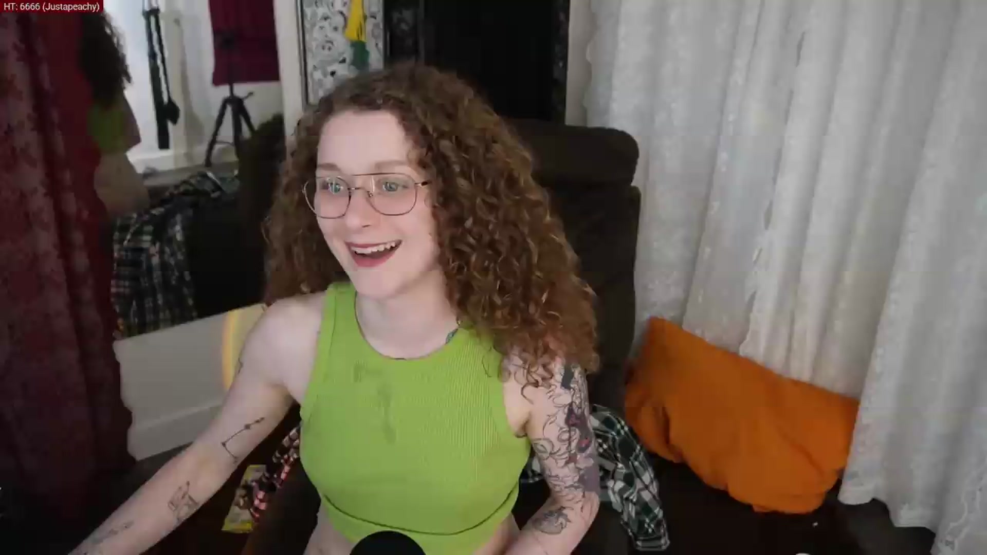 Gallery image thumbnail from peachyqueen's myfreecams stream on, 09/23/2026, 03:08 image 3 of 20