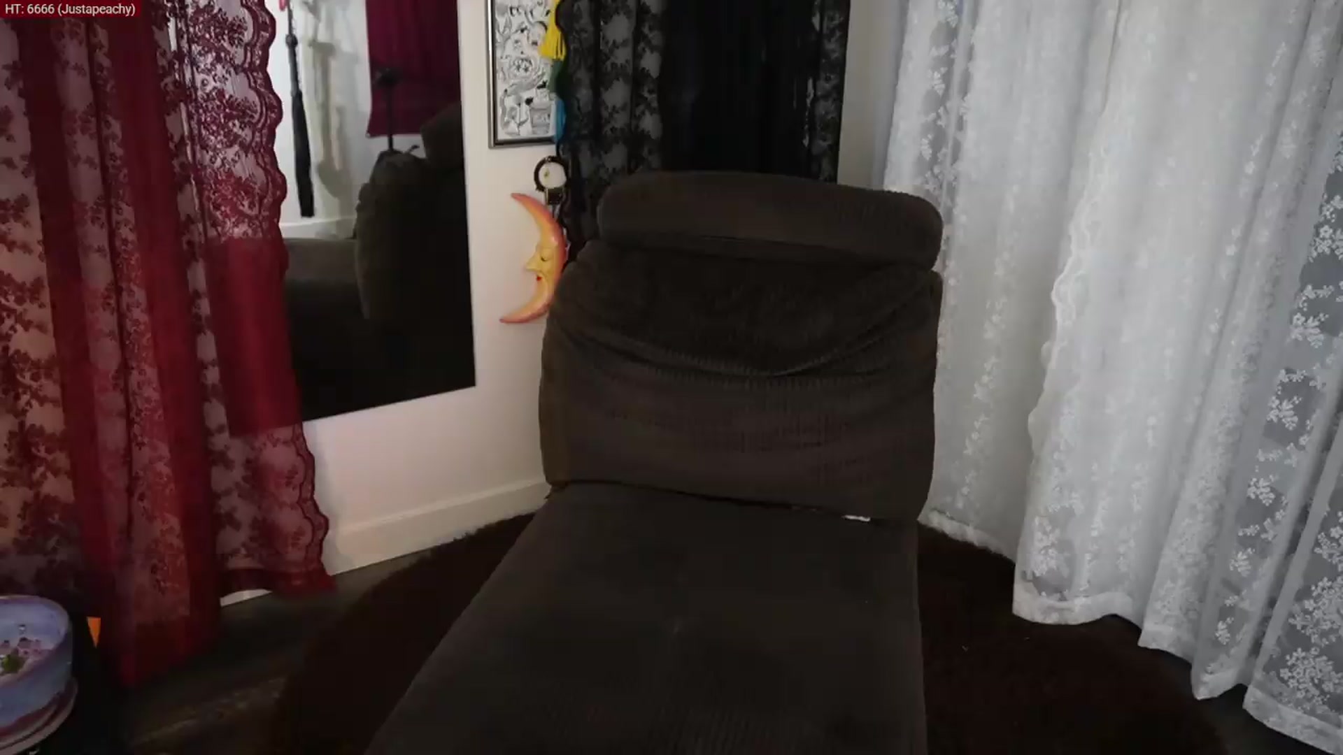 Gallery image thumbnail from peachyqueen's myfreecams stream on, 09/27/2026, 03:17 image 1 of 20