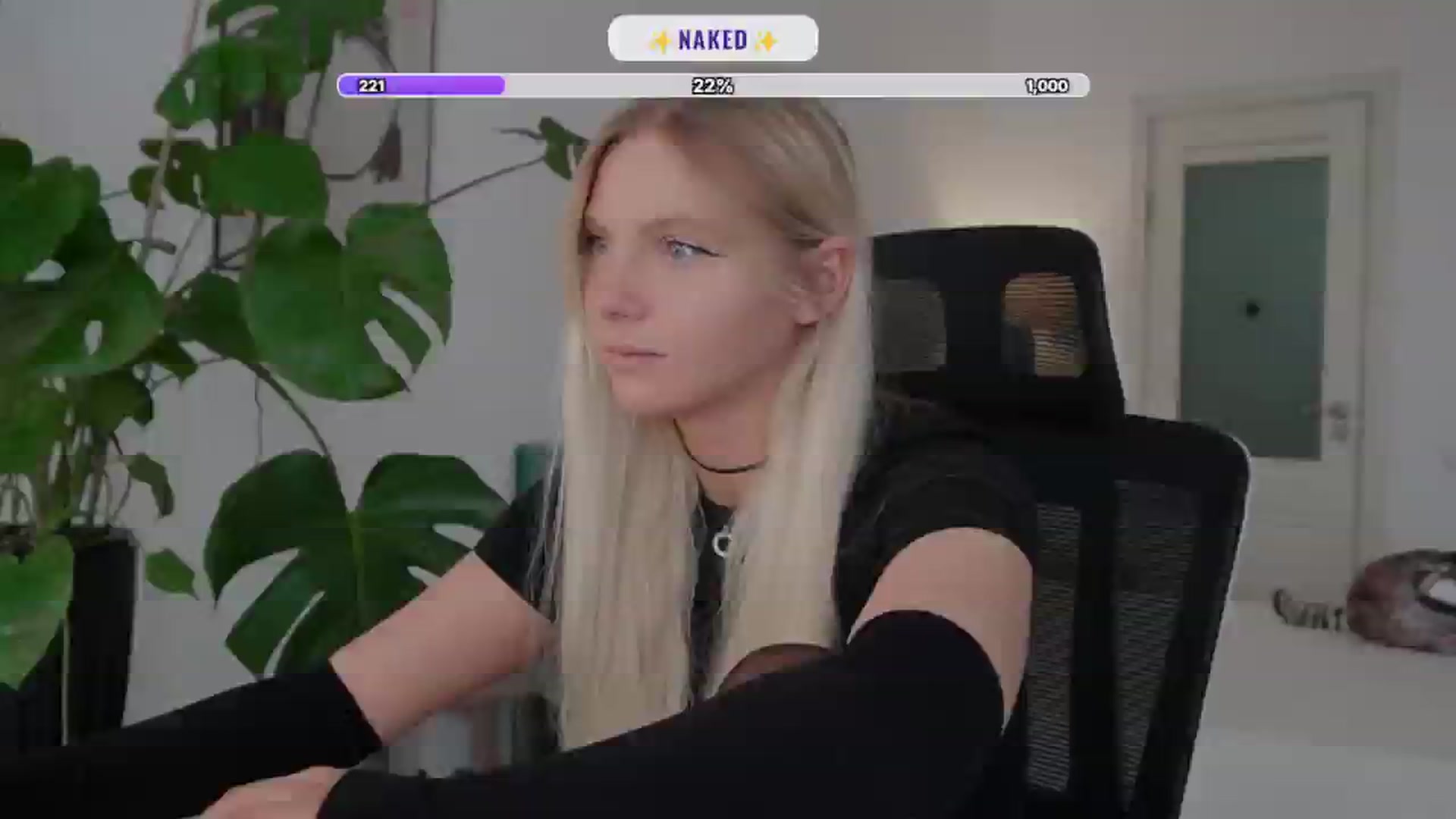 Gallery image thumbnail from penisflytrap_'s myfreecams stream on, 08/21/2025, 08:33 image 1 of 20