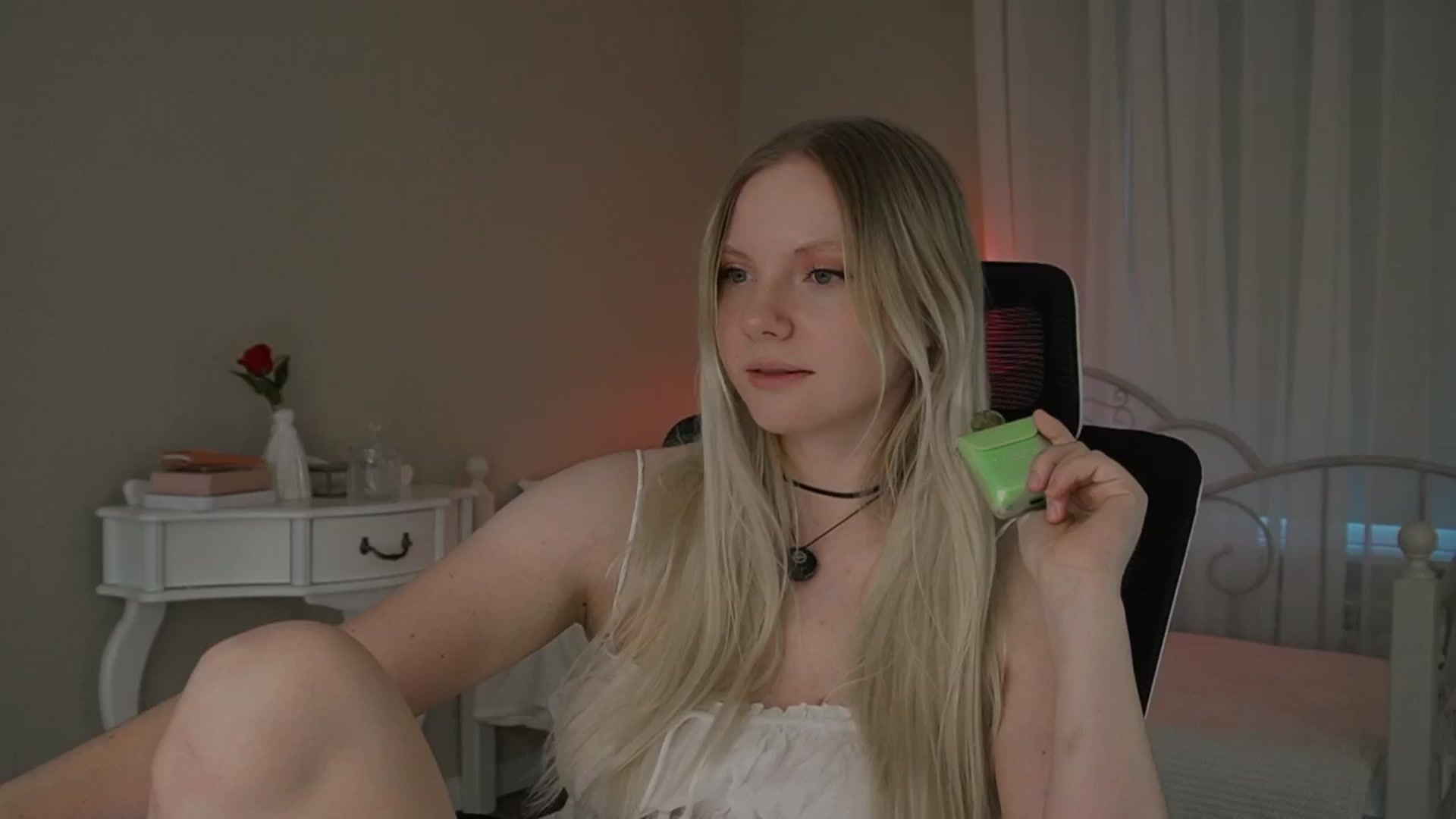 Gallery image thumbnail from penisflytrap_'s myfreecams stream on, 10/24/2025, 05:35 image 19 of 20