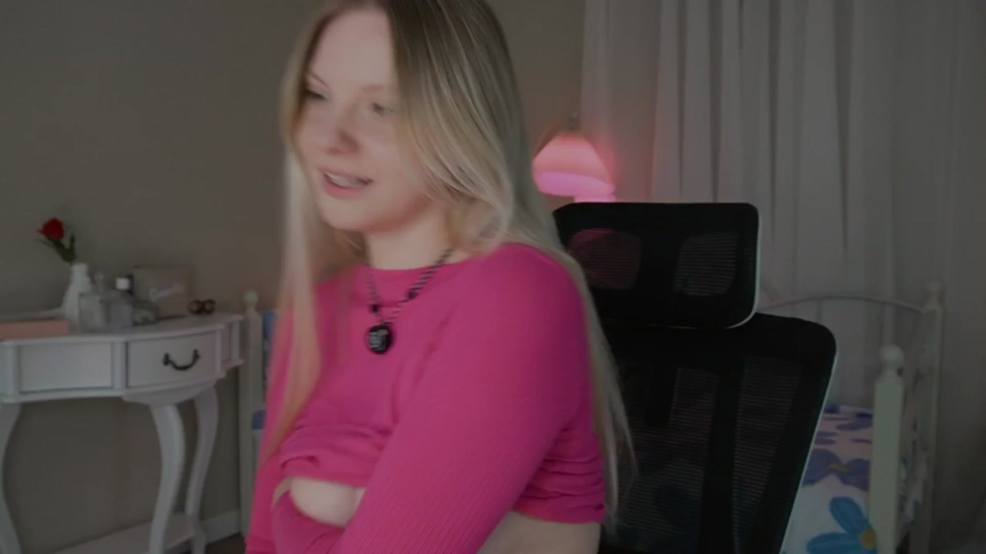 Gallery image thumbnail from penisflytrap_'s myfreecams stream on, 11/19/2025, 05:01 image 2 of 20
