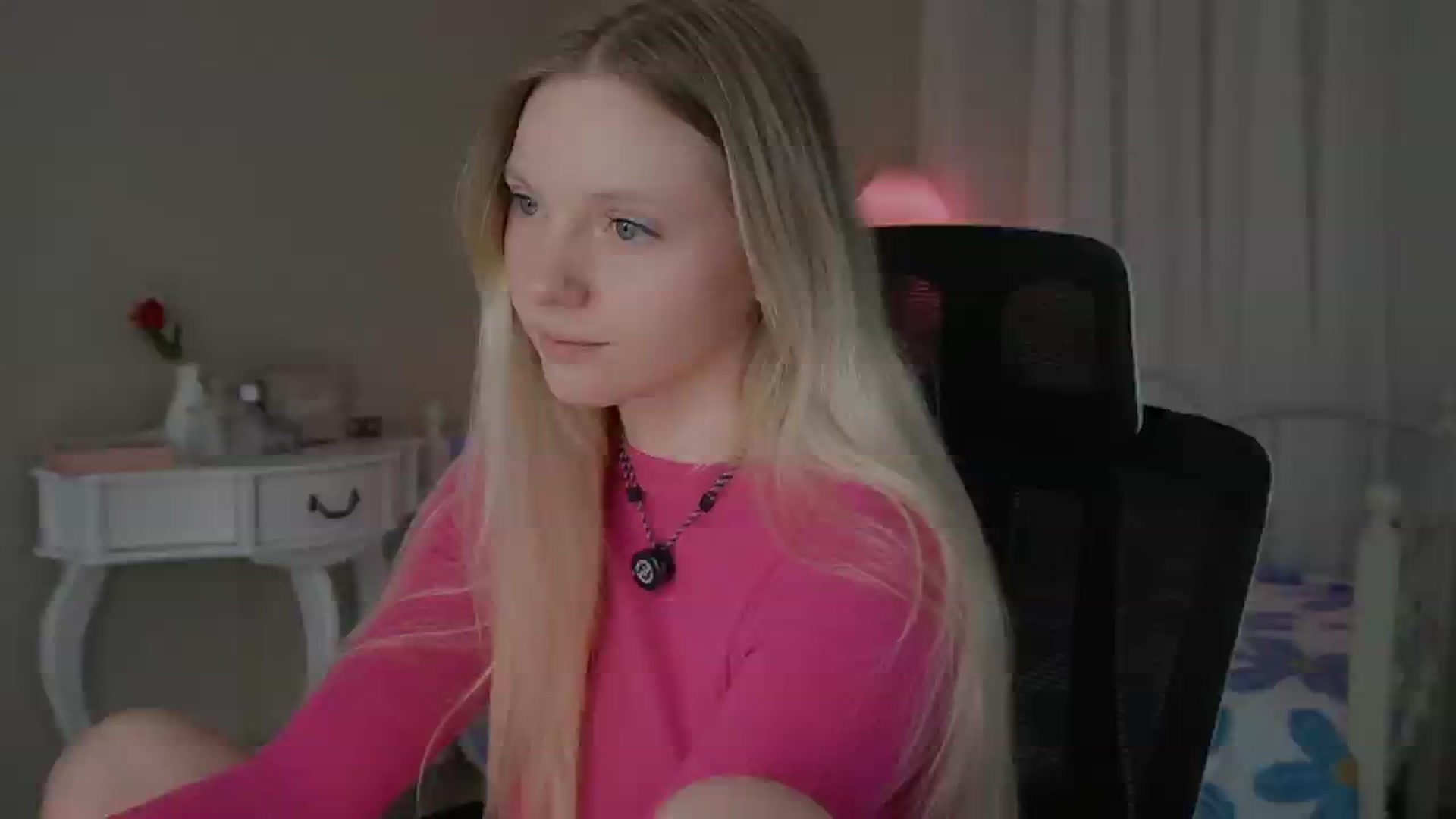 Gallery image thumbnail from penisflytrap_'s myfreecams stream on, 11/19/2025, 06:09 image 7 of 20