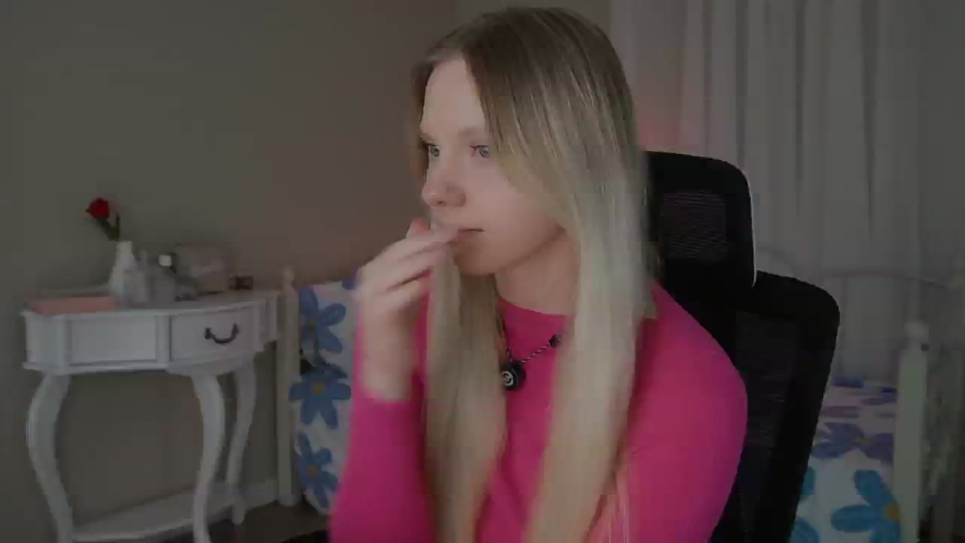Gallery image thumbnail from penisflytrap_'s myfreecams stream on, 11/19/2025, 06:09 image 4 of 20