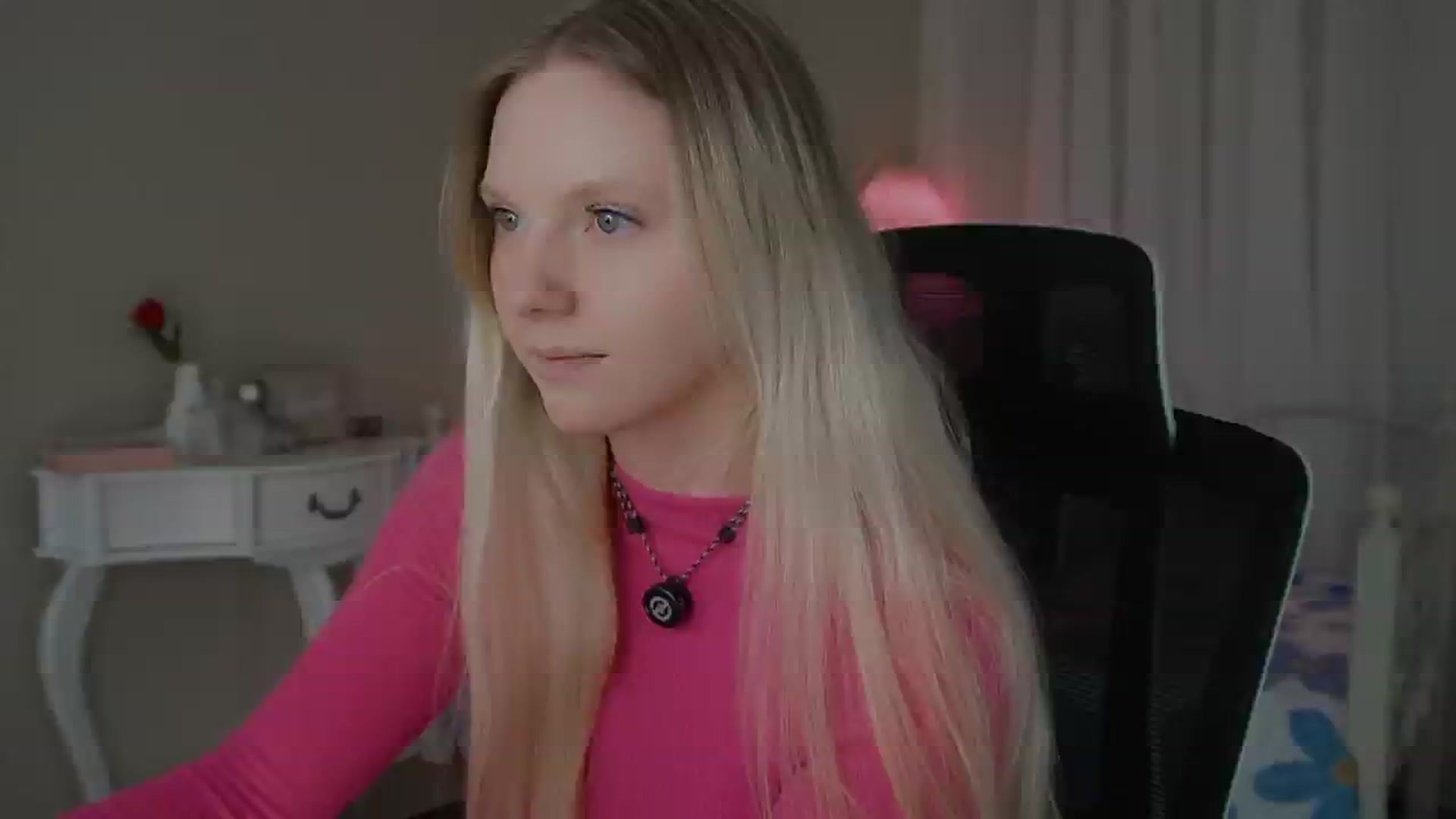 Gallery image thumbnail from penisflytrap_'s myfreecams stream on, 11/19/2025, 06:09 image 10 of 20