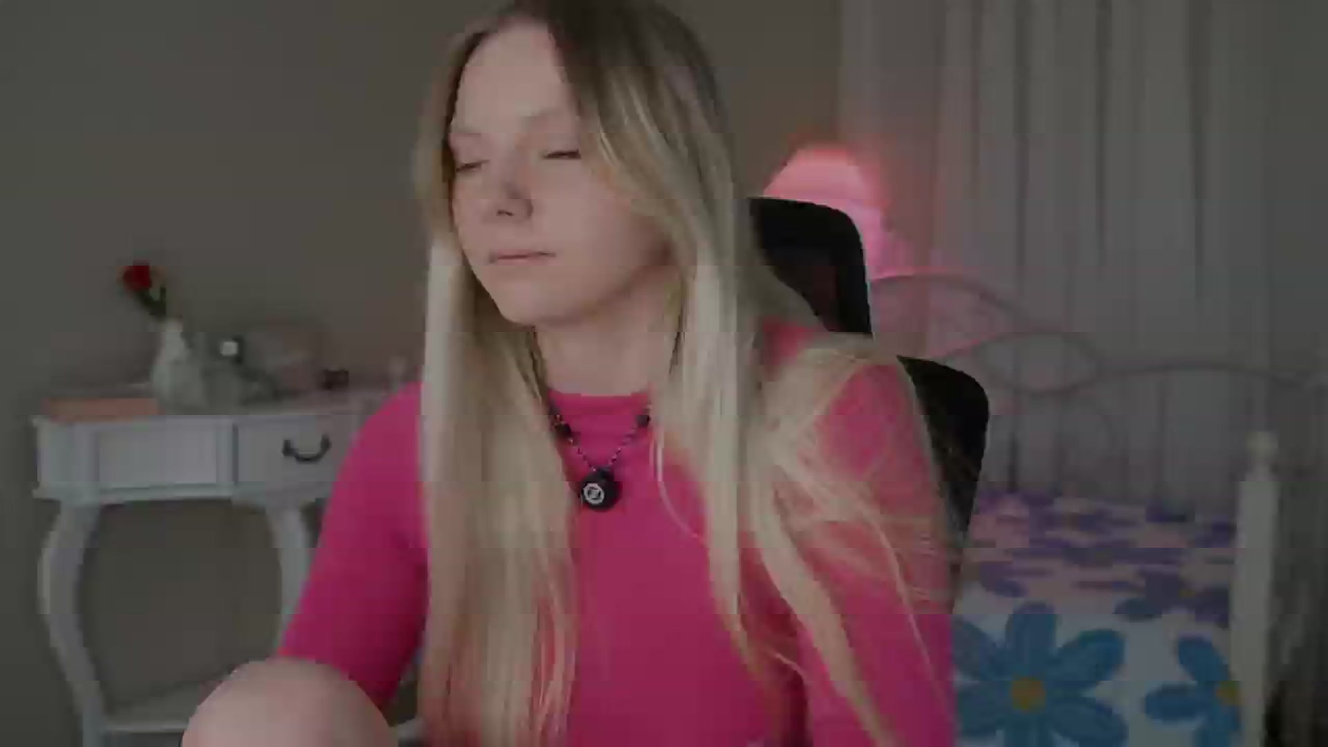 Gallery image thumbnail from penisflytrap_'s myfreecams stream on, 11/19/2025, 06:09 image 17 of 20