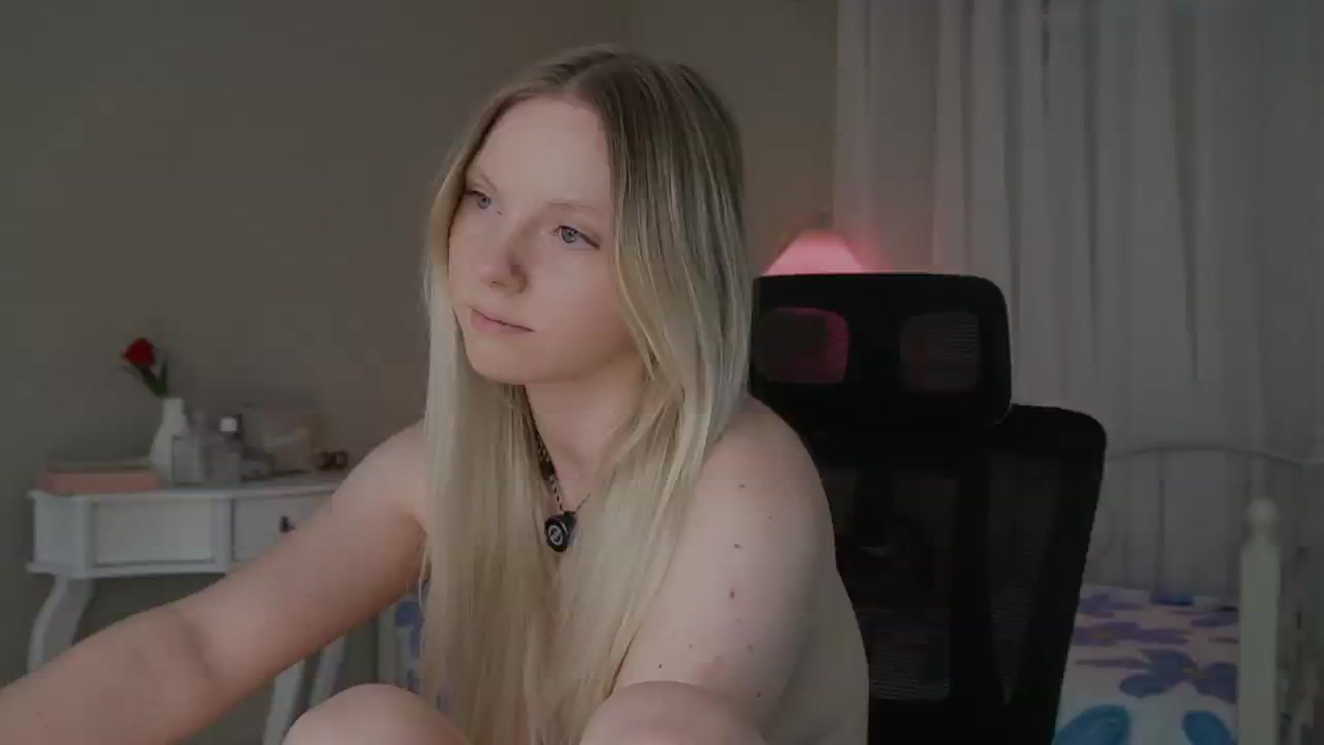 Gallery image thumbnail from penisflytrap_'s myfreecams stream on, 11/19/2025, 06:39 image 5 of 20