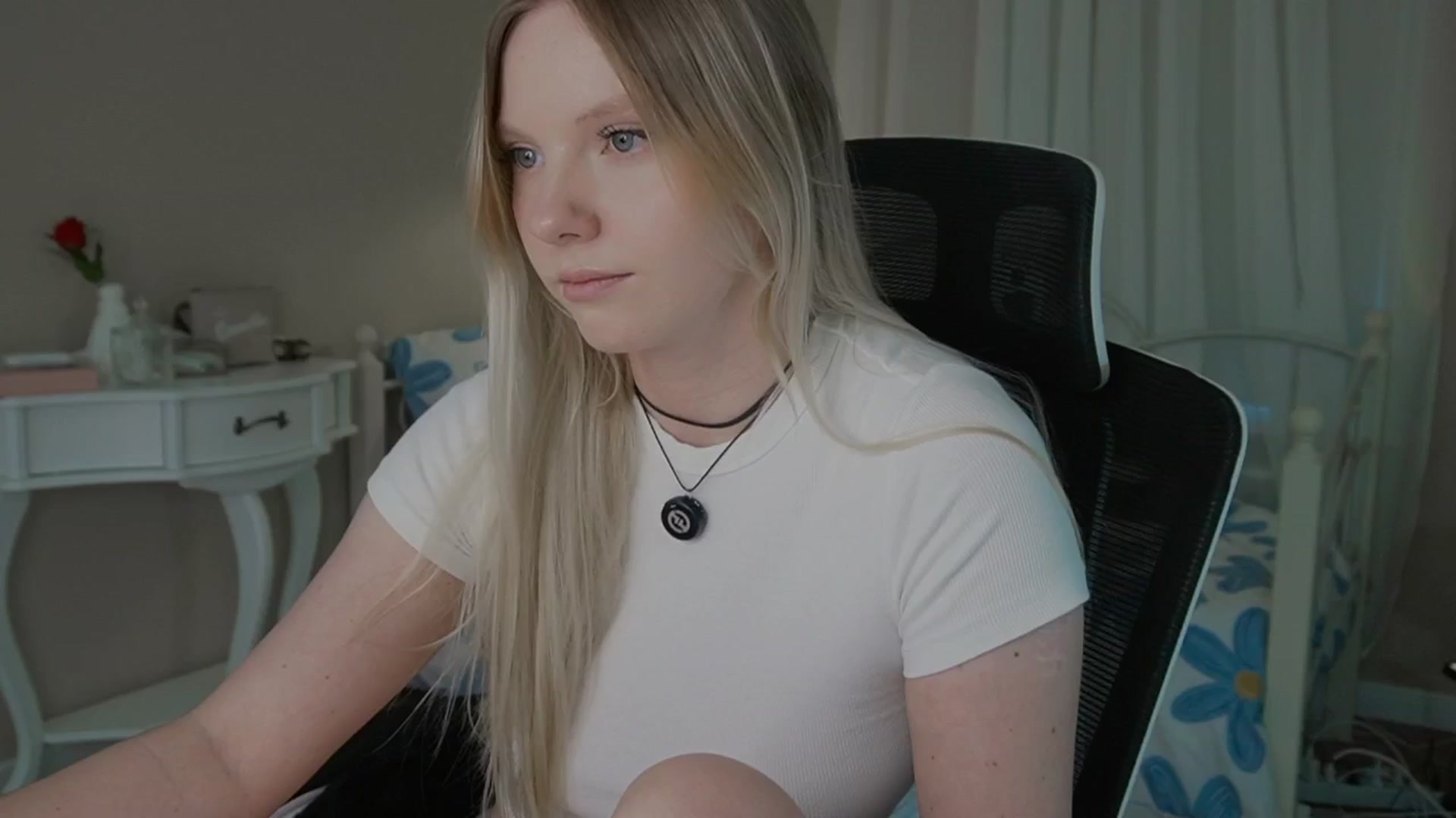 Gallery image thumbnail from penisflytrap_'s myfreecams stream on, 11/23/2025, 12:49 image 18 of 20