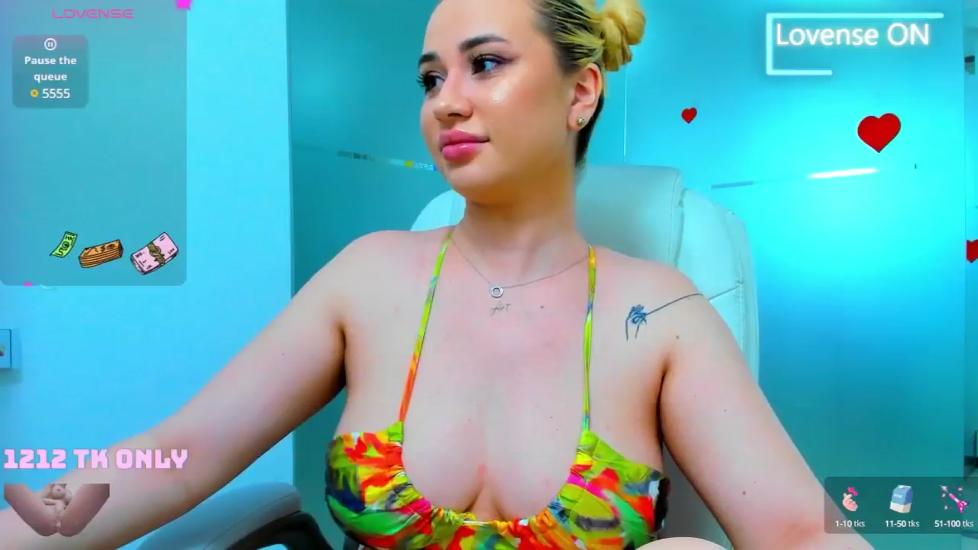 Gallery image thumbnail from perfecttits96's myfreecams stream on, 06/05/2025, 24:21 image 3 of 20