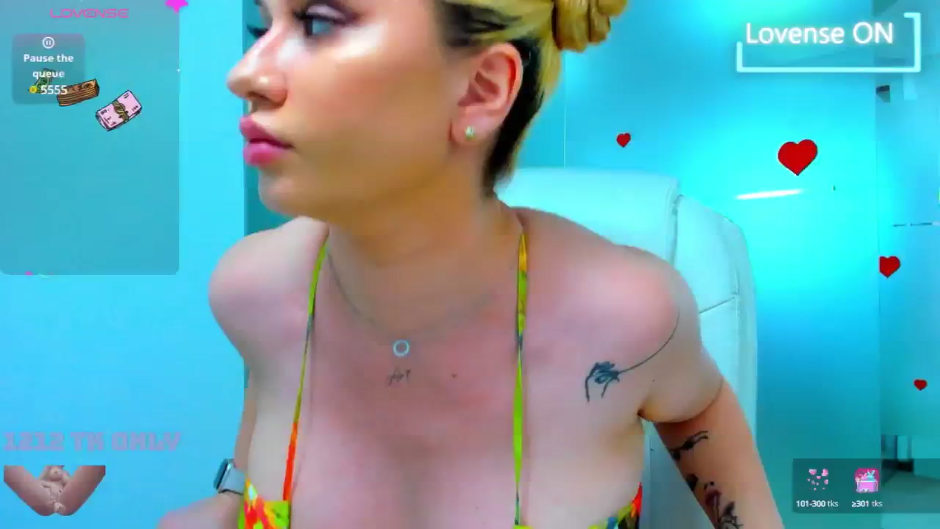 Gallery image thumbnail from perfecttits96's myfreecams stream on, 06/05/2025, 24:21 image 20 of 20