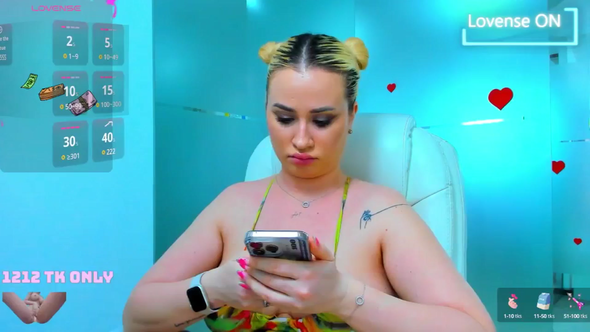 Gallery image thumbnail from perfecttits96's myfreecams stream on, 06/05/2025, 24:21 image 18 of 20