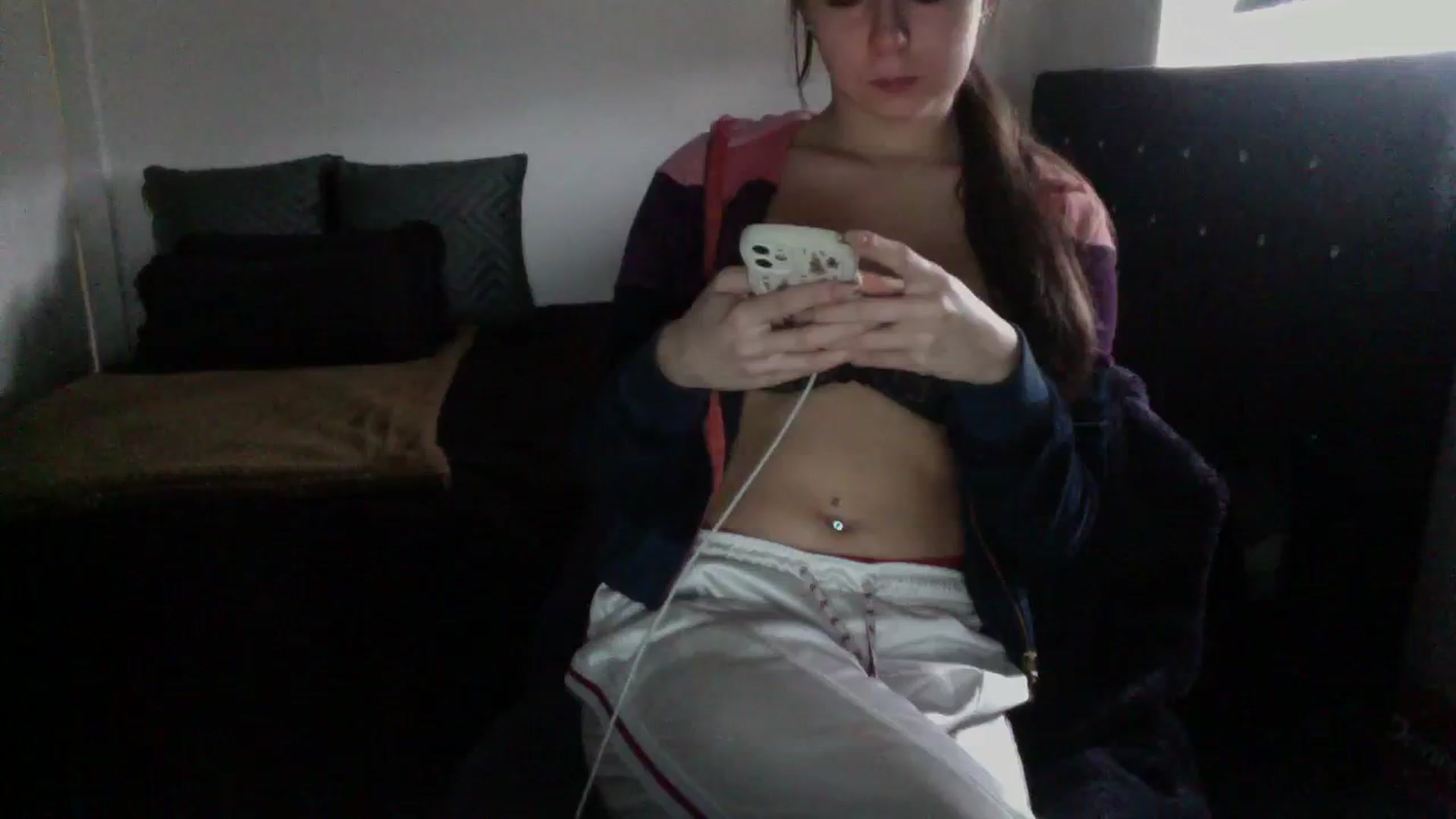 Gallery image thumbnail from petitebabixo's myfreecams stream on, 12/18/2023, 11:18 image 1 of 20