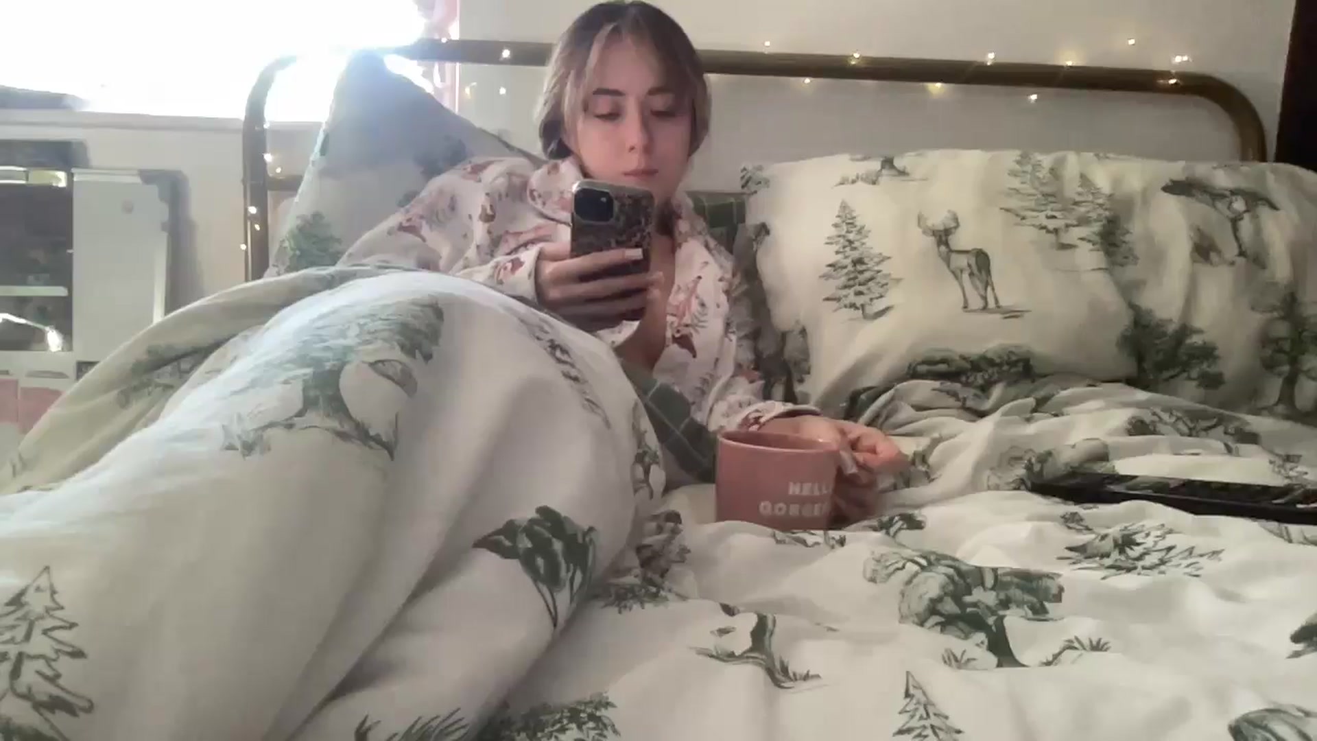 Gallery image thumbnail from petitebabixo's myfreecams stream on, 12/26/2025, 11:39 image 19 of 20