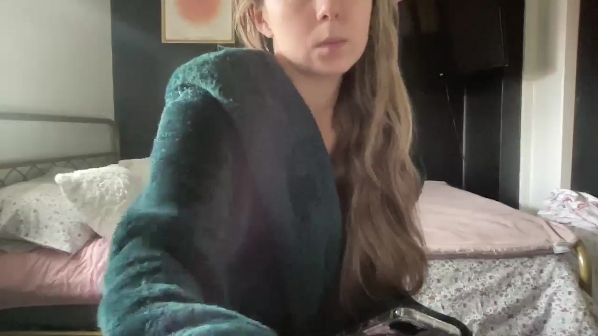 Gallery image thumbnail from petitebabixo's myfreecams stream on, 03/30/2026, 11:38 image 5 of 20