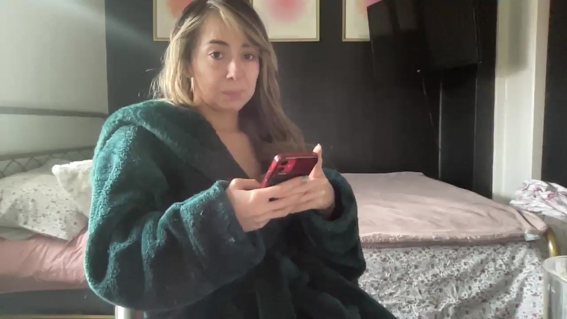 Gallery image thumbnail from petitebabixo's myfreecams stream on, 03/30/2026, 11:38 image 19 of 20