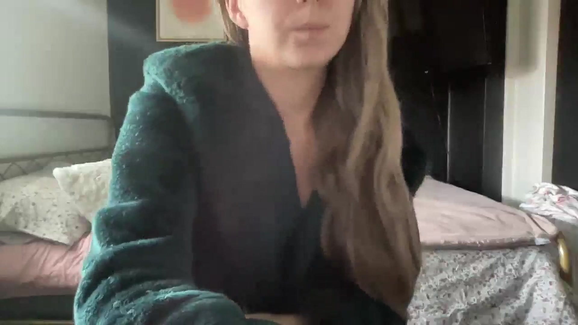 Gallery image thumbnail from petitebabixo's myfreecams stream on, 03/30/2026, 11:38 image 4 of 20