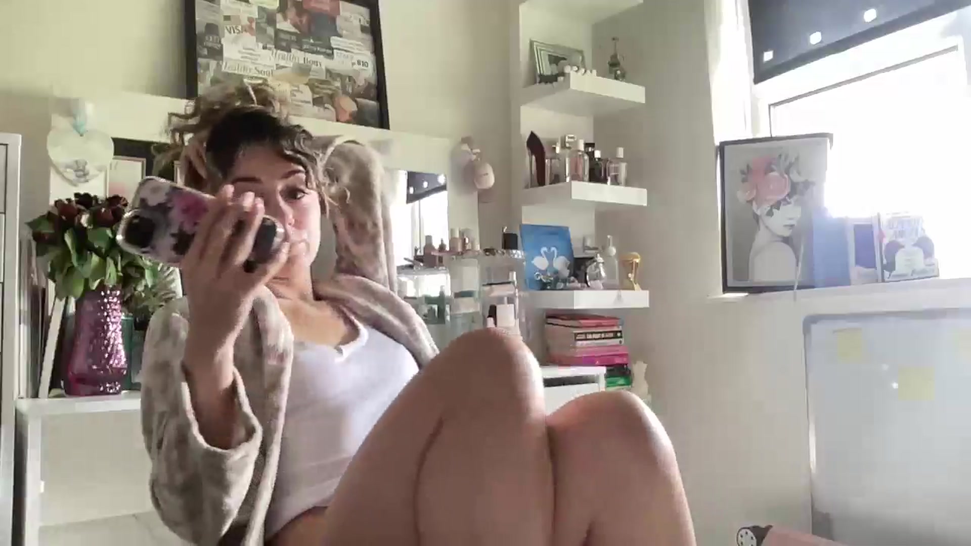 Gallery image thumbnail from petitebabixo's myfreecams stream on, 04/12/2026, 10:33 image 2 of 20