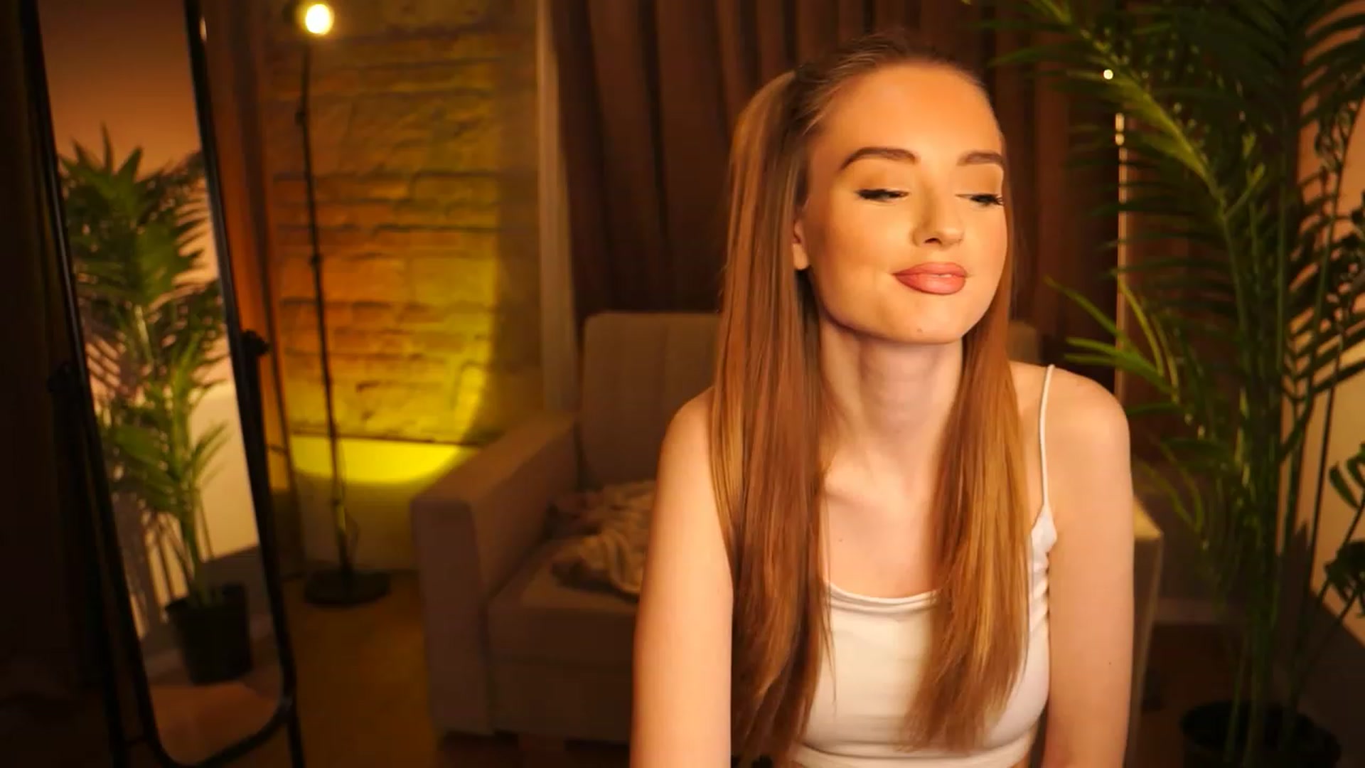 Gallery image thumbnail from petitegonwild's myfreecams stream on, 02/29/2024, 04:19 image 14 of 20