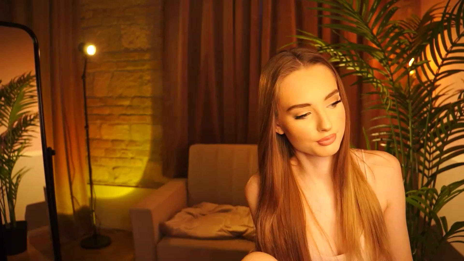 Gallery image thumbnail from petitegonwild's myfreecams stream on, 03/09/2024, 16:07 image 4 of 20