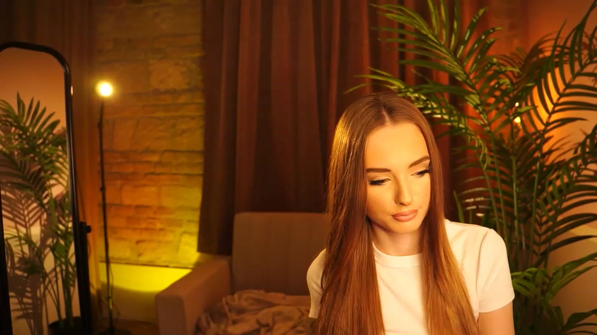 Gallery image thumbnail from petitegonwild's myfreecams stream on, 03/10/2024, 18:37 image 1 of 20