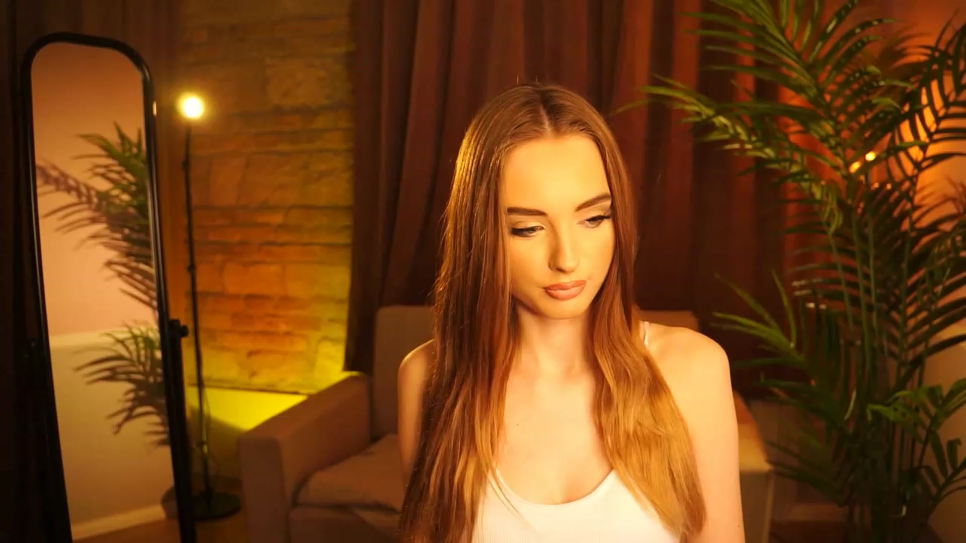 Gallery image thumbnail from petitegonwild's myfreecams stream on, 03/11/2024, 14:06 image 16 of 20