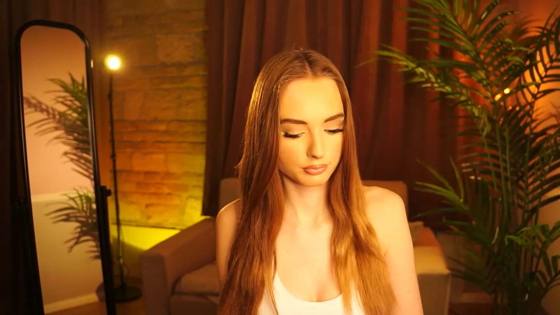 Gallery image thumbnail from petitegonwild's myfreecams stream on, 03/11/2024, 14:06 image 7 of 20