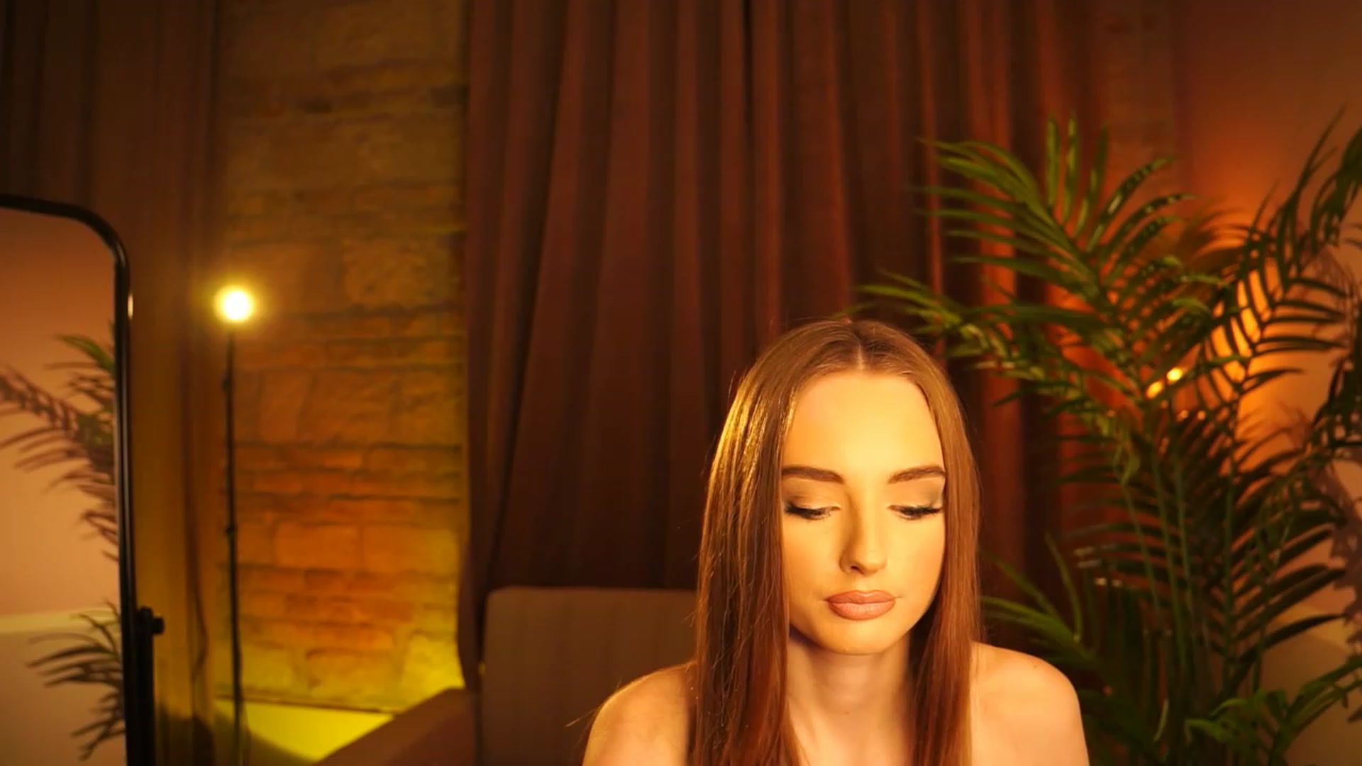 Gallery image thumbnail from petitegonwild's myfreecams stream on, 03/12/2024, 22:16 image 20 of 20