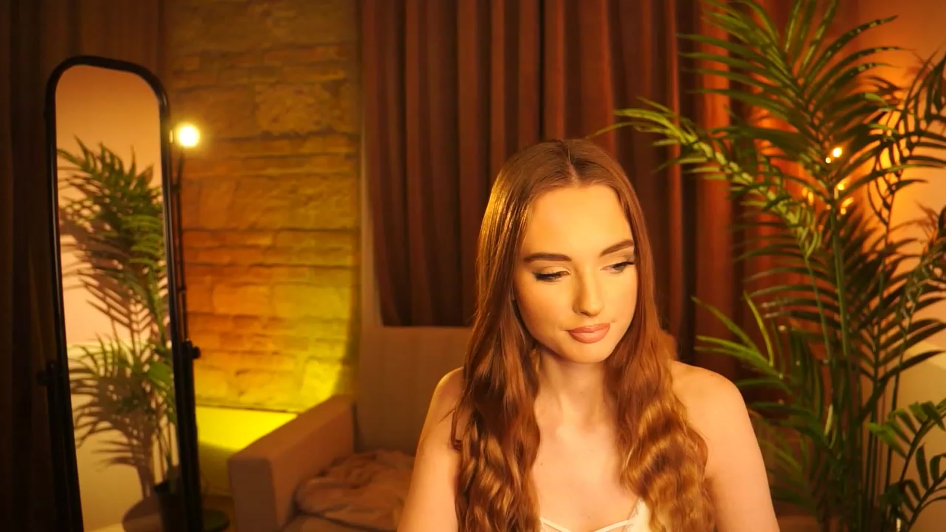Gallery image thumbnail from petitegonwild's myfreecams stream on, 03/13/2024, 19:40 image 20 of 20