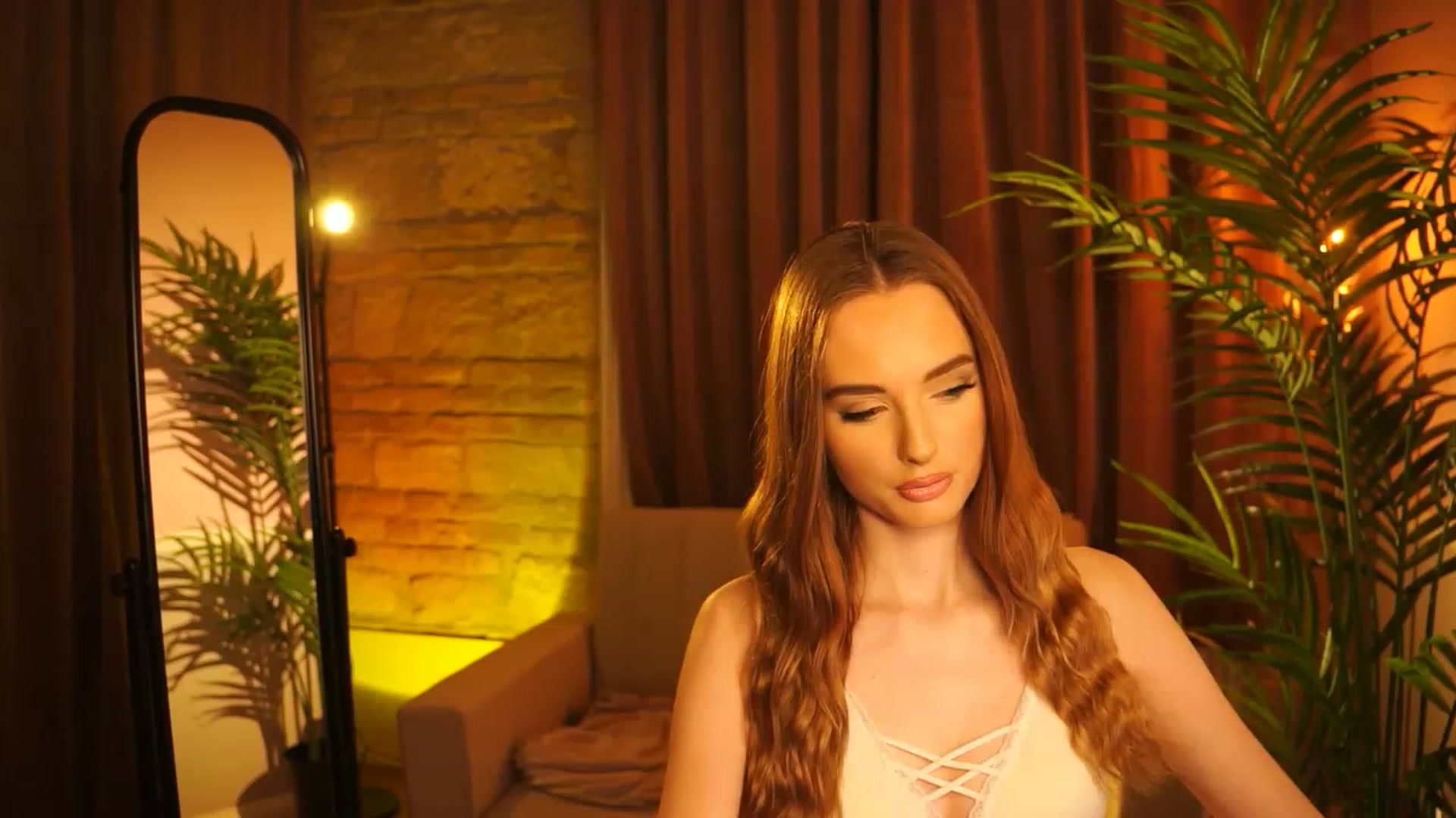 Gallery image thumbnail from petitegonwild's myfreecams stream on, 03/13/2024, 21:55 image 5 of 20