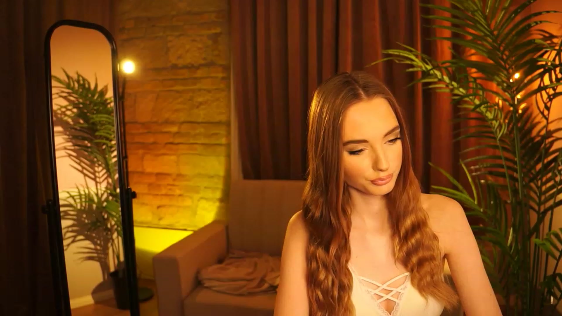 Gallery image thumbnail from petitegonwild's myfreecams stream on, 03/13/2024, 21:55 image 7 of 20