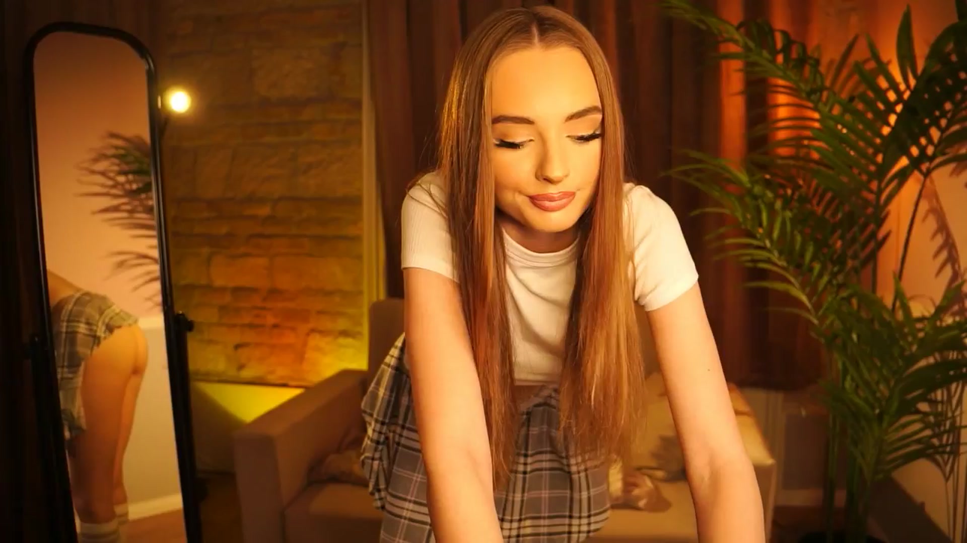Gallery image thumbnail from petitegonwild's myfreecams stream on, 03/21/2024, 20:42 image 3 of 20