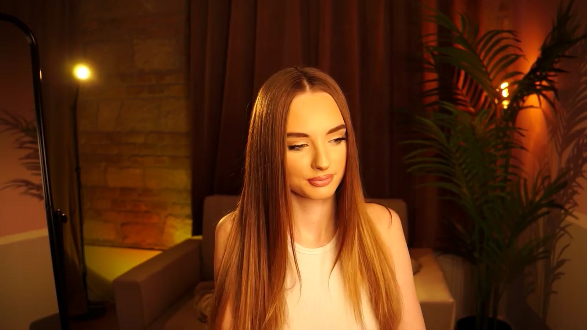 Gallery image thumbnail from petitegonwild's myfreecams stream on, 03/27/2024, 15:41 image 8 of 20