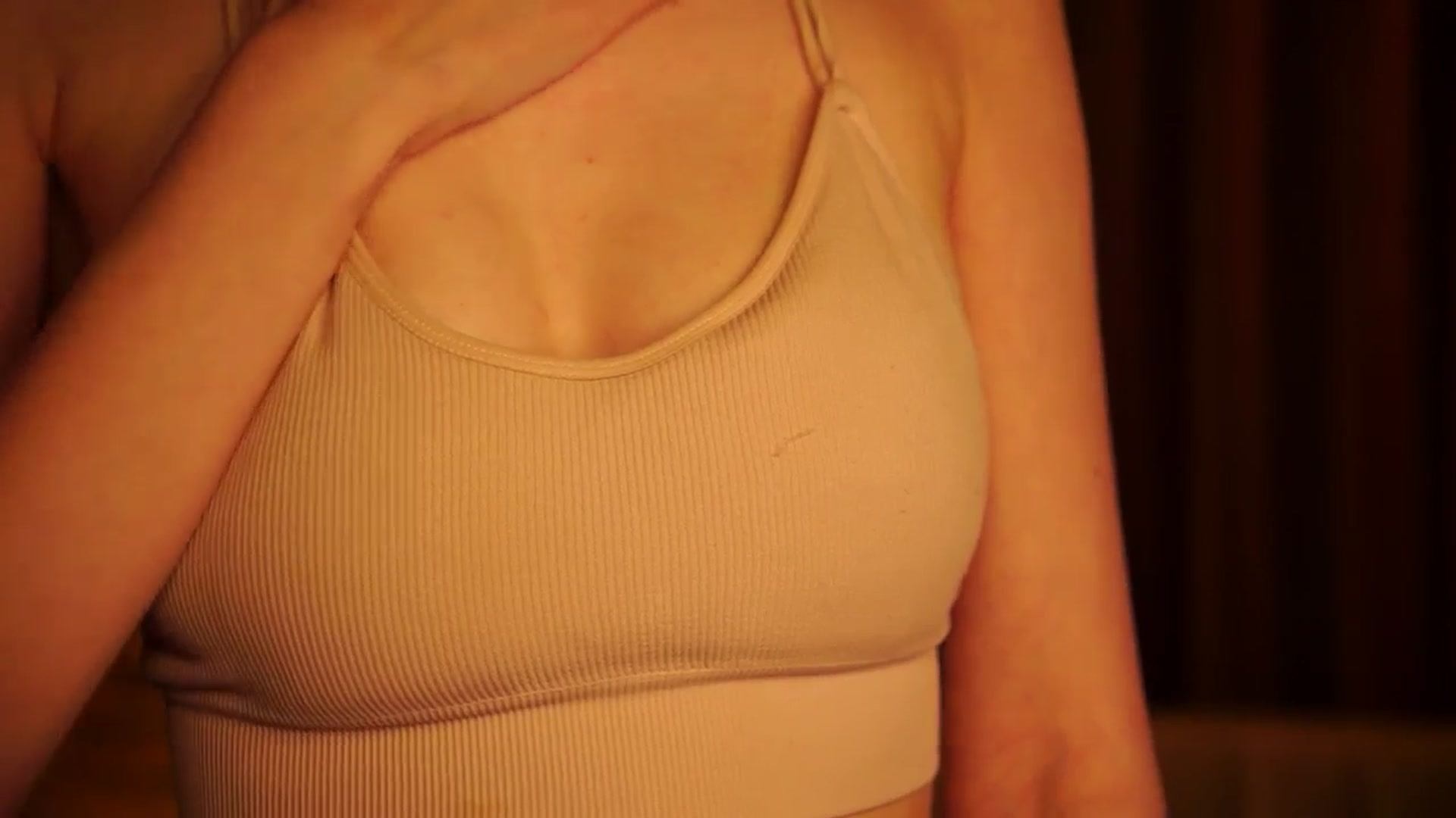 Gallery image thumbnail from petitegonwild's myfreecams stream on, 04/03/2024, 22:00 image 20 of 20