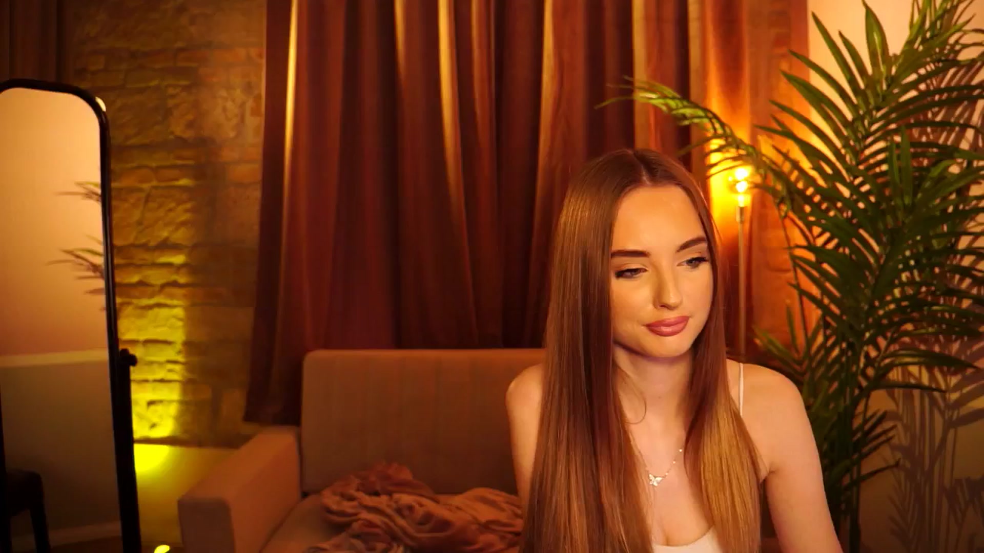 Gallery image thumbnail from petitegonwild's myfreecams stream on, 05/07/2024, 17:03 image 20 of 20