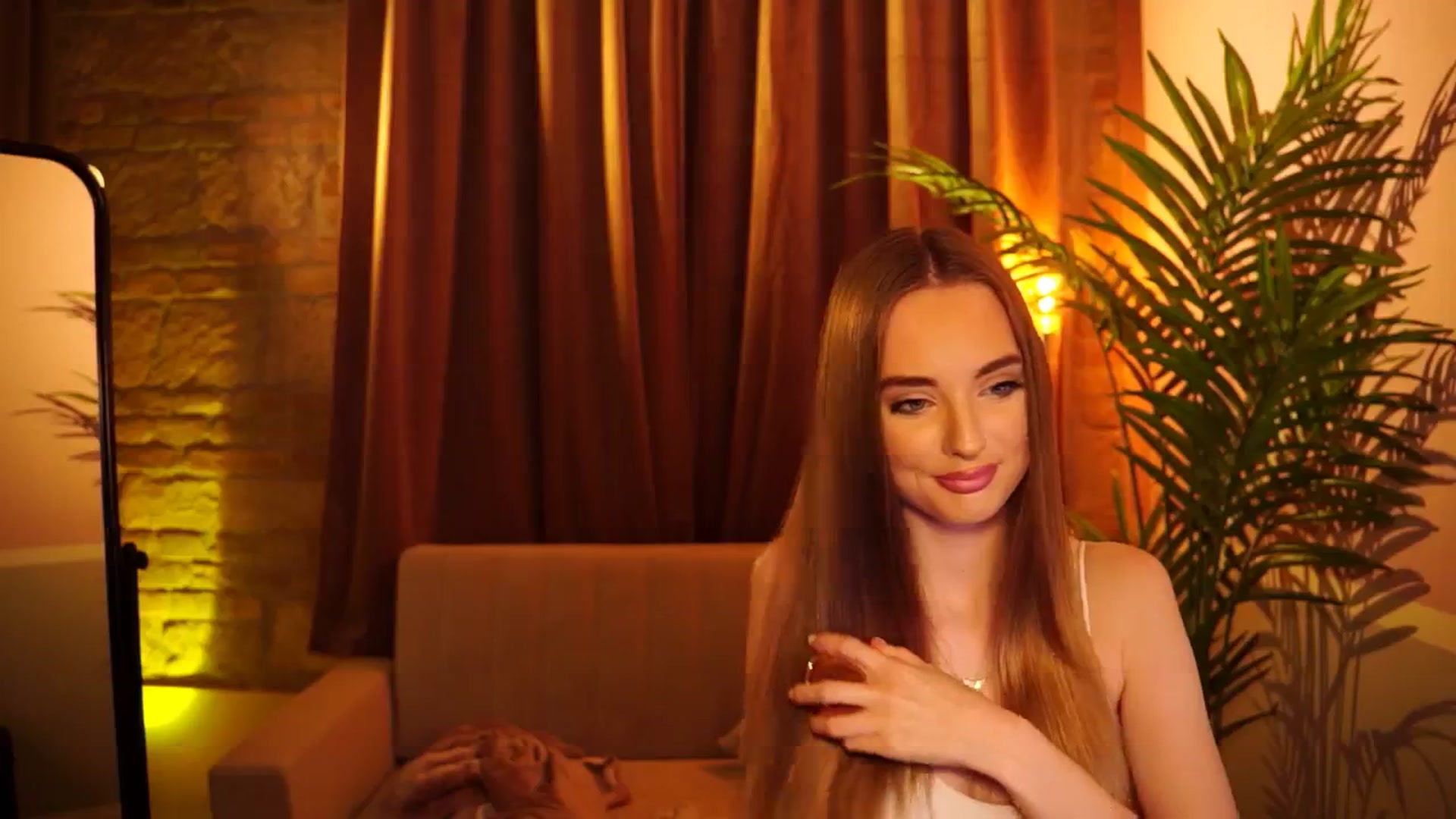 Gallery image thumbnail from petitegonwild's myfreecams stream on, 05/07/2024, 21:08 image 6 of 20