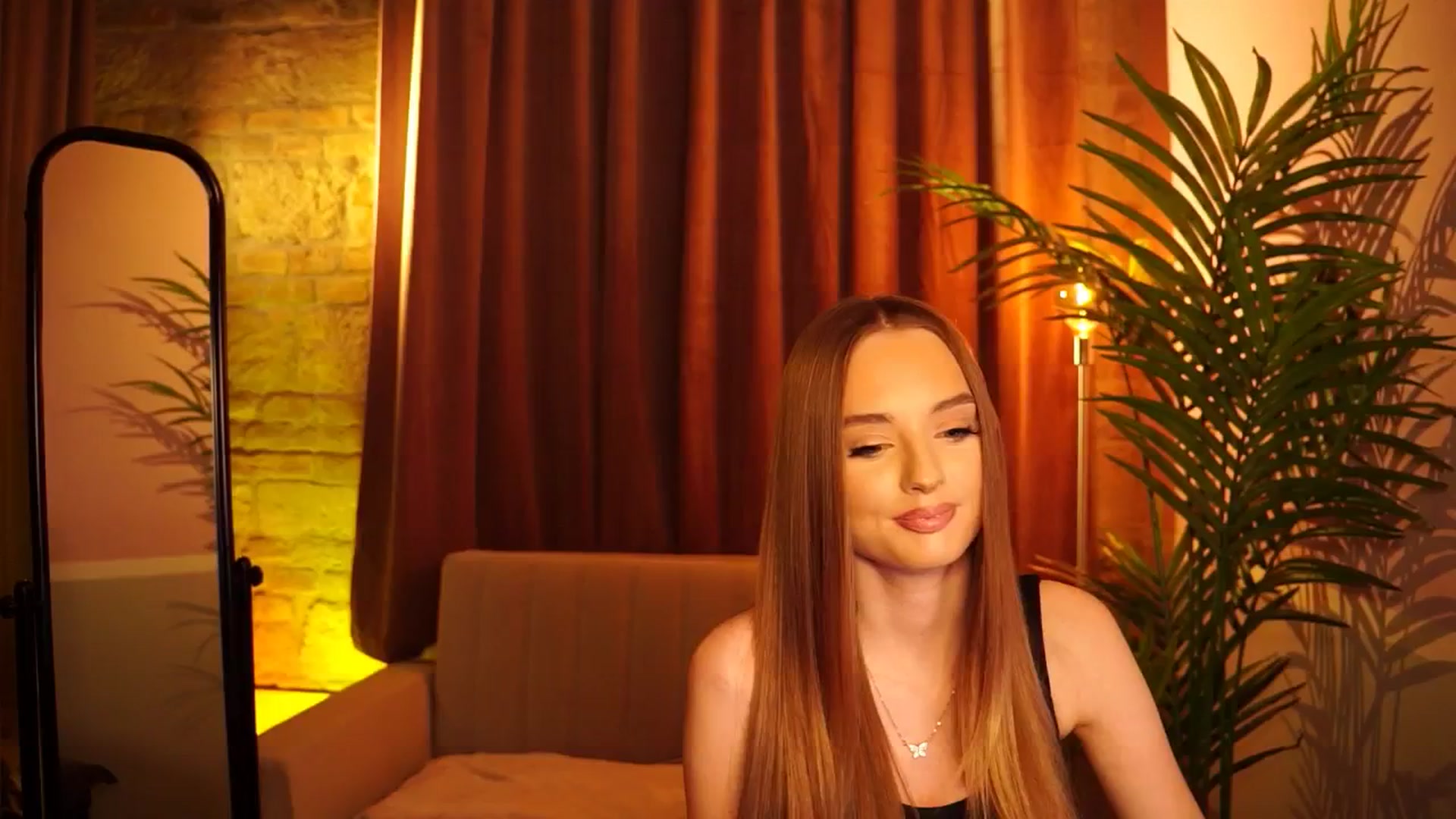 Gallery image thumbnail from petitegonwild's myfreecams stream on, 05/14/2024, 19:40 image 20 of 20