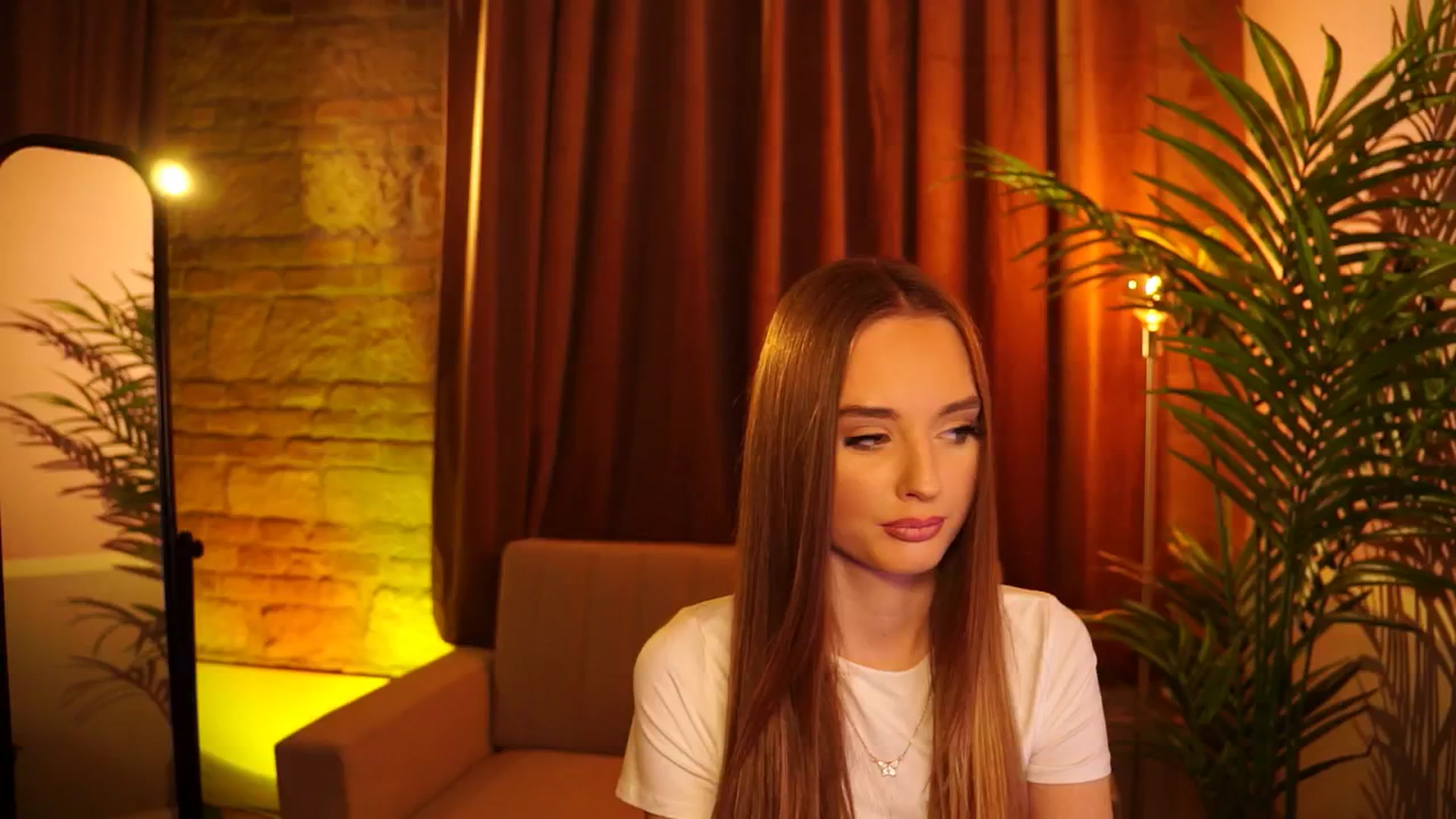 Gallery image thumbnail from petitegonwild's myfreecams stream on, 05/15/2024, 19:44 image 7 of 20