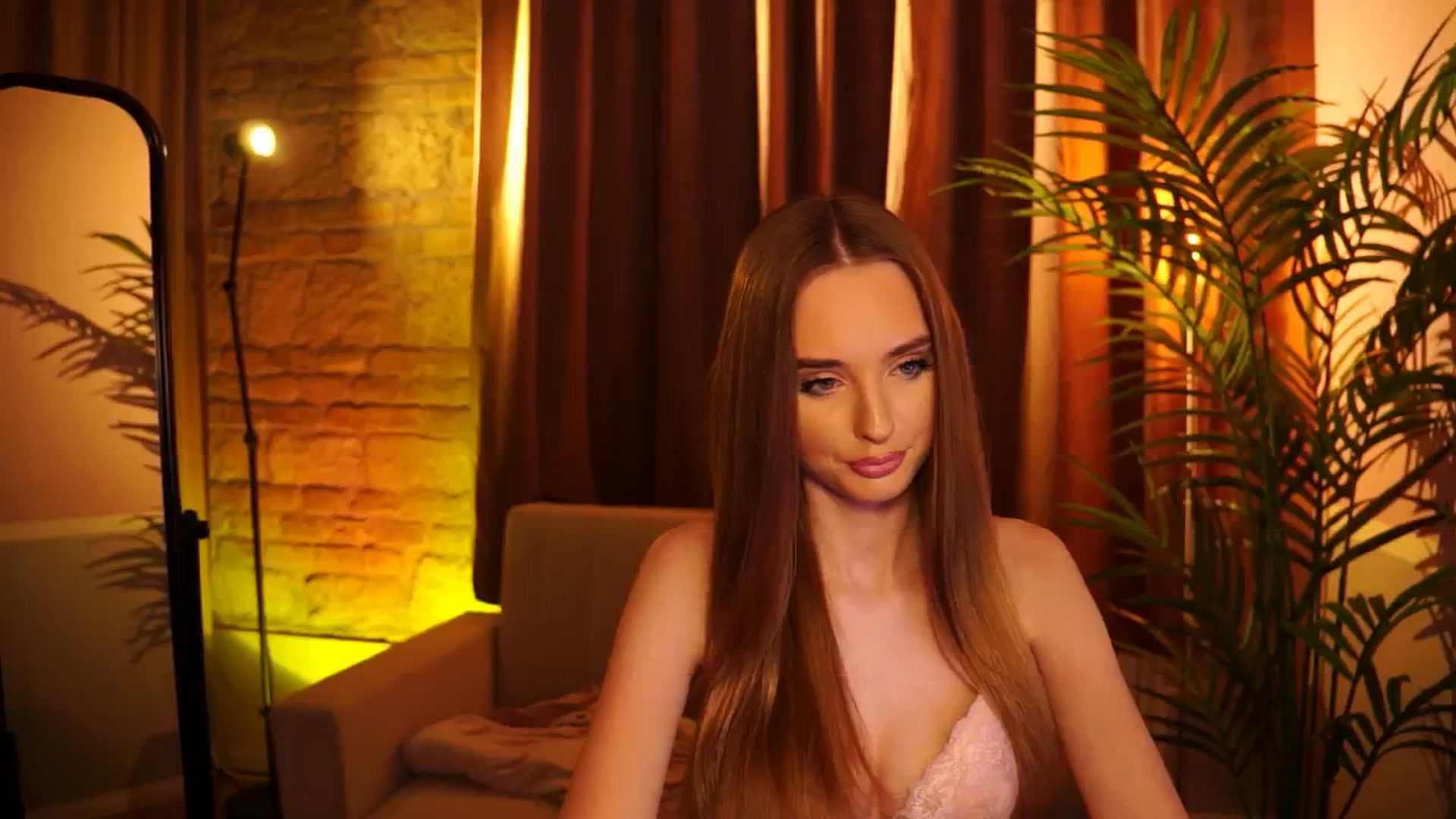 Gallery image thumbnail from petitegonwild's myfreecams stream on, 06/09/2024, 18:33 image 20 of 20