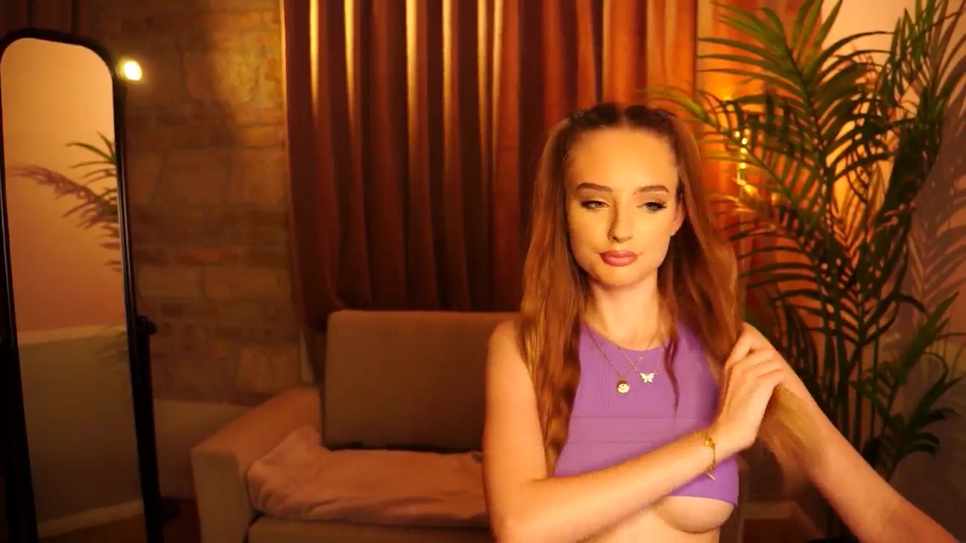 Gallery image thumbnail from petitegonwild's myfreecams stream on, 06/19/2024, 18:05 image 2 of 20