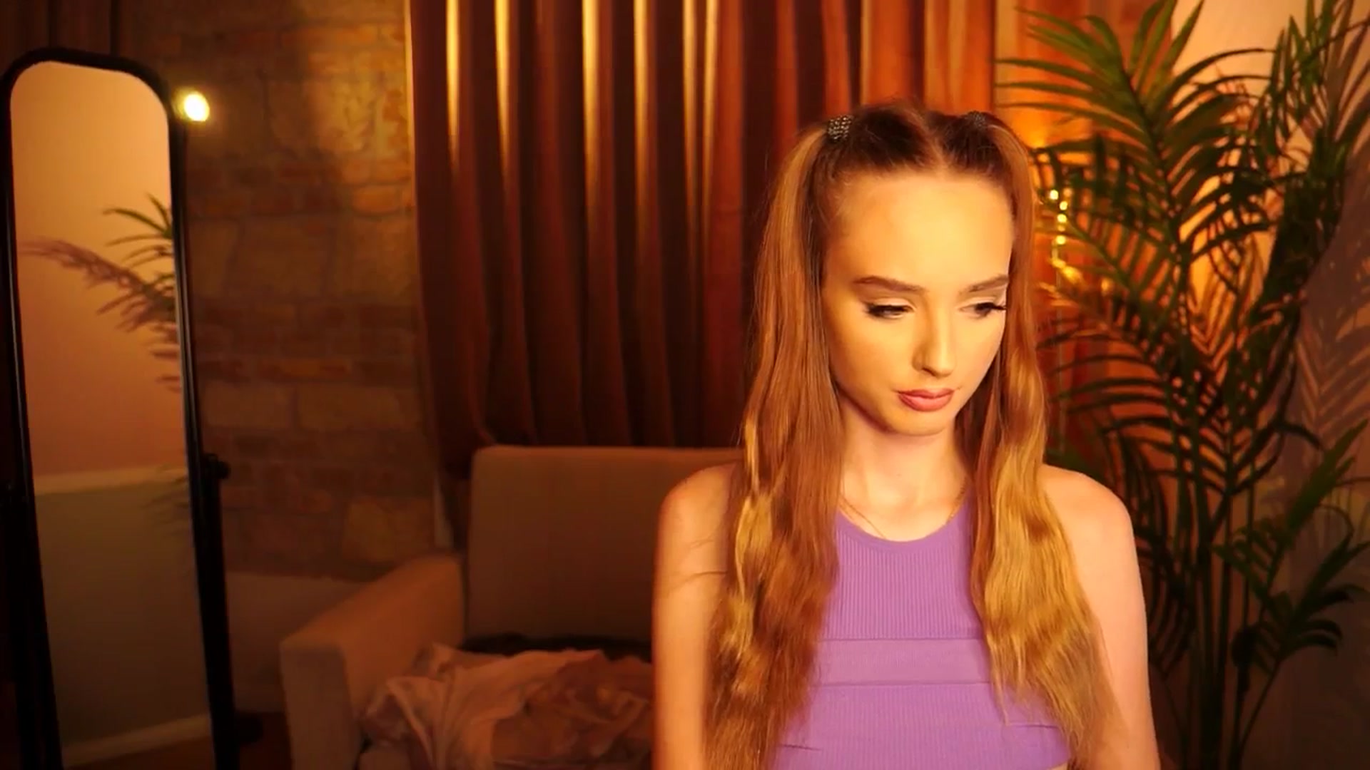 Gallery image thumbnail from petitegonwild's myfreecams stream on, 06/19/2024, 18:05 image 12 of 20