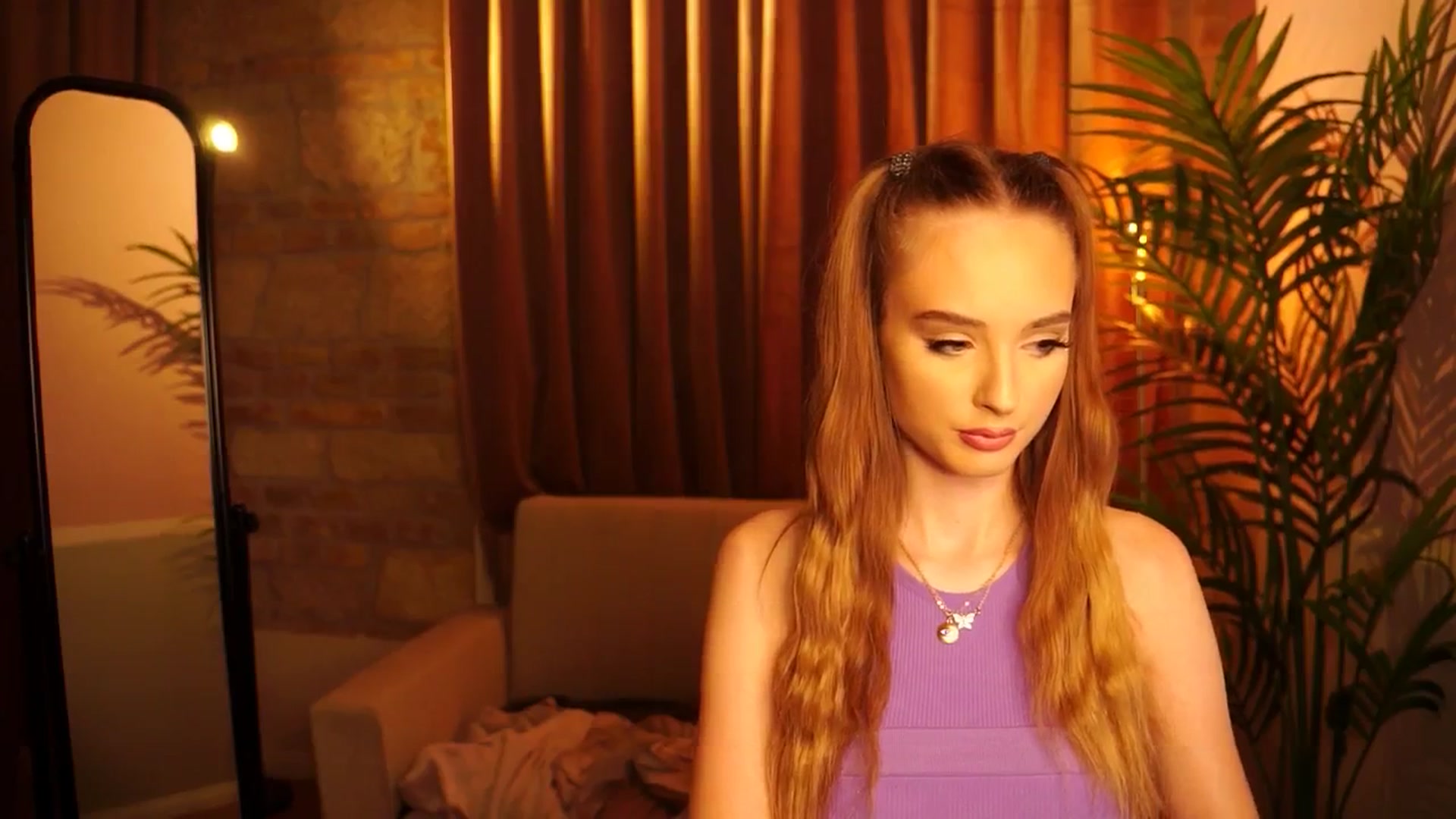 Gallery image thumbnail from petitegonwild's myfreecams stream on, 06/19/2024, 18:05 image 14 of 20