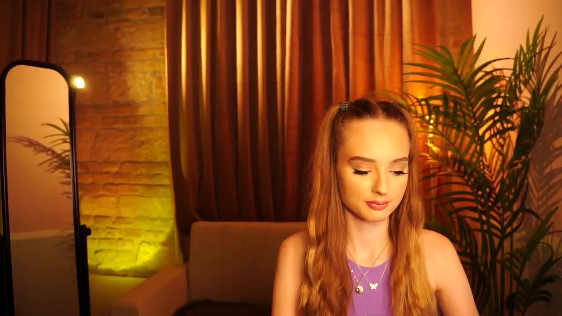 Gallery image thumbnail from petitegonwild's myfreecams stream on, 06/19/2024, 20:11 image 20 of 20