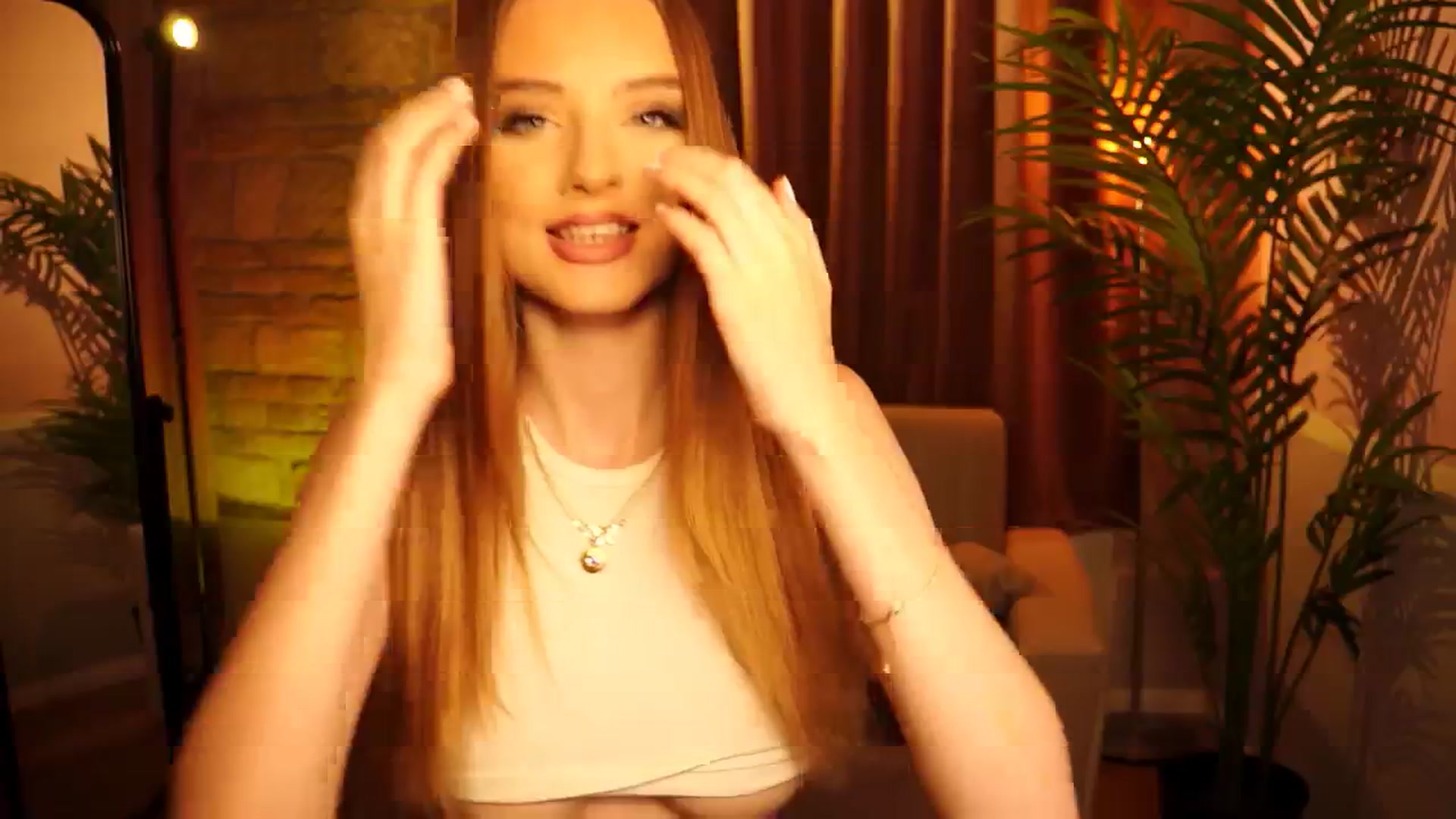 Gallery image thumbnail from petitegonwild's myfreecams stream on, 06/22/2024, 11:19 image 14 of 20